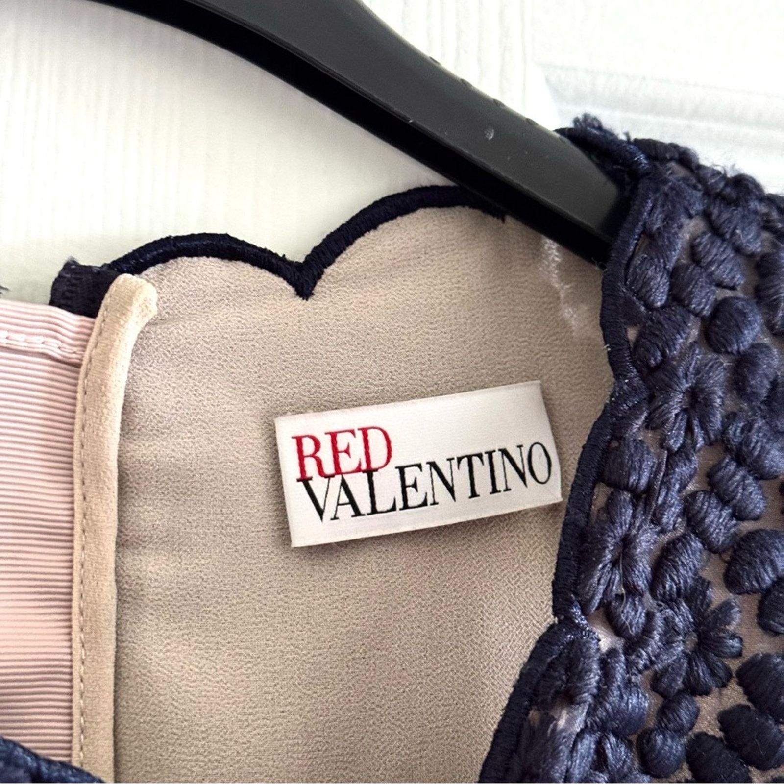 RED Valentino RED VALENTINO Empire Line Dress Navy Lace Size 40, Authentic Size S / US 4 / IT 40 - 6 Thumbnail