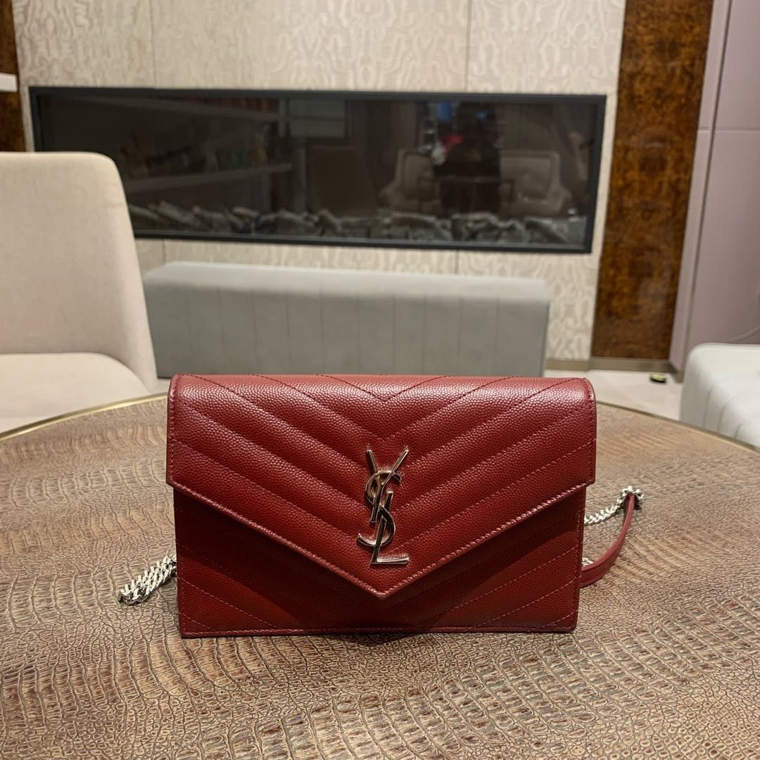 Saint Laurent Paris Saint Laurent Chevron Quilted Chain Wallet Bag Size ONE SIZE - 1 Thumbnail
