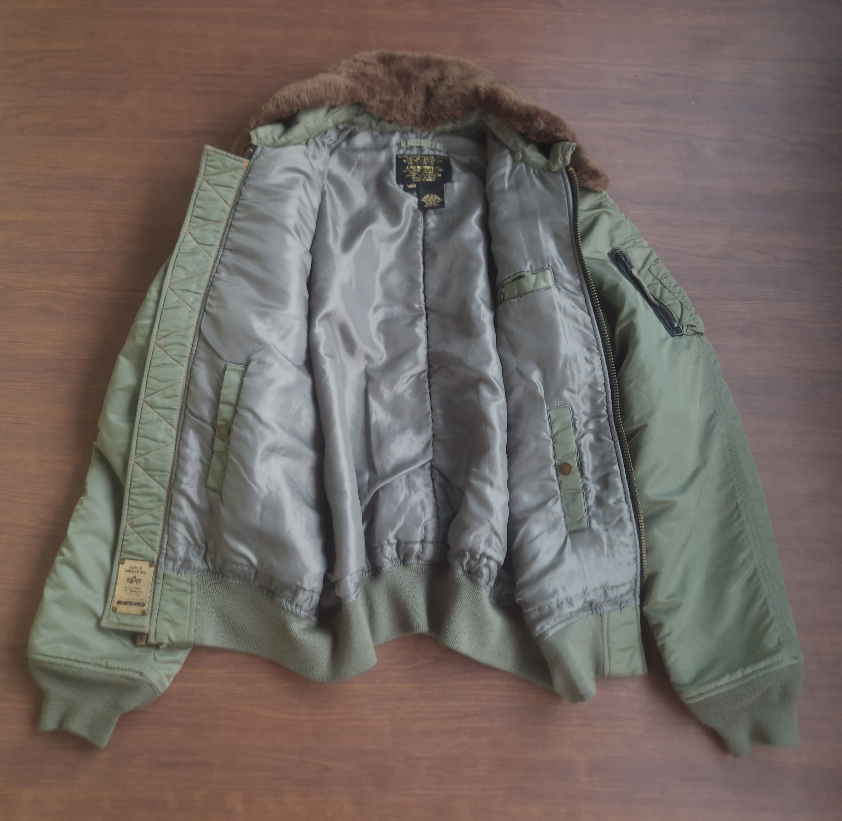 Alpha Industries Alpha Industries Type B15 Flight Bomber Jacket Size US L / EU 52-54 / 3 - 3 Thumbnail