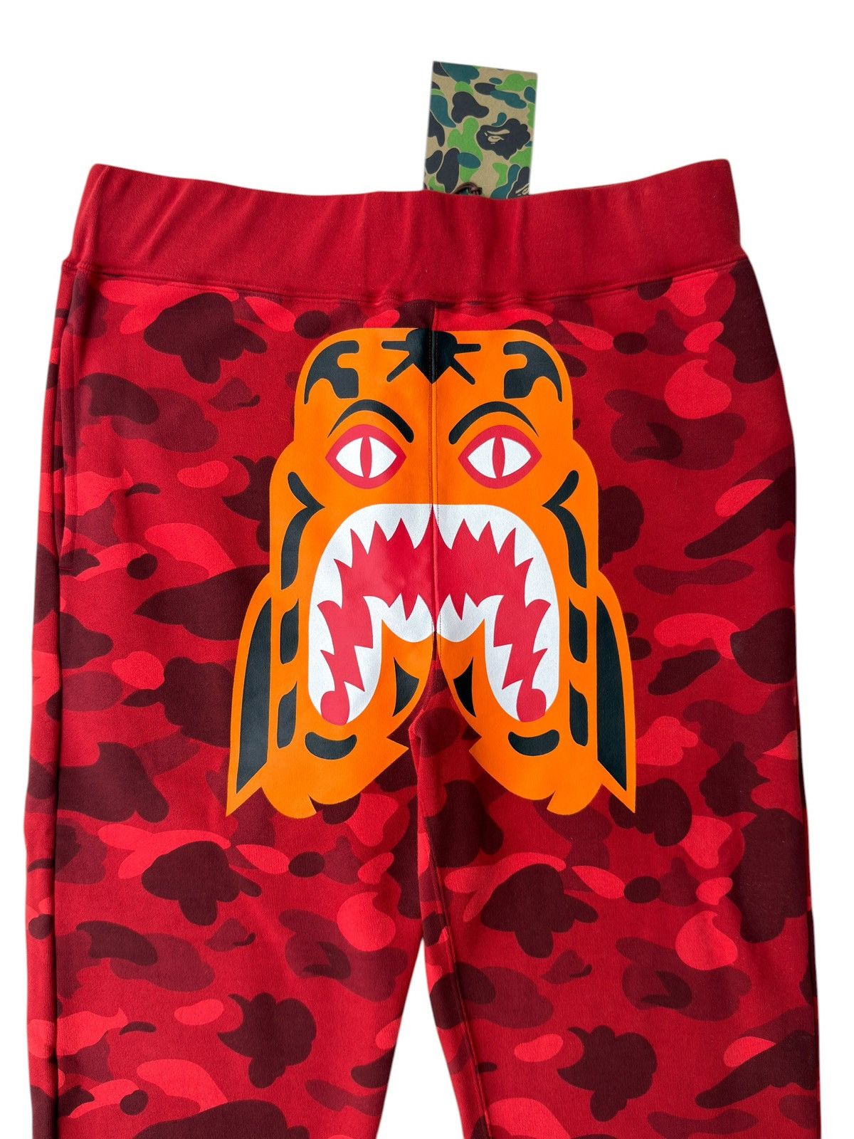 Bape BAPE Red Camo Tiger Shark Sweatpants Size US 34 / EU 50 - 5 Thumbnail