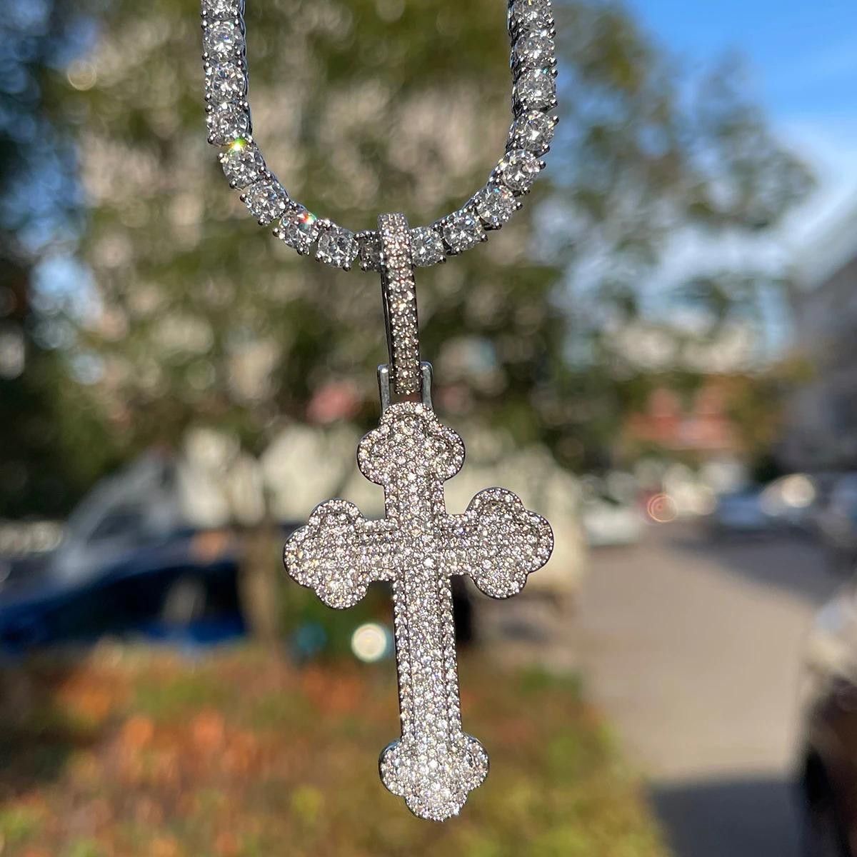 Japanese Brand Rose Gold Diamond Gothic Cross Necklace Size ONE SIZE - 3 Thumbnail