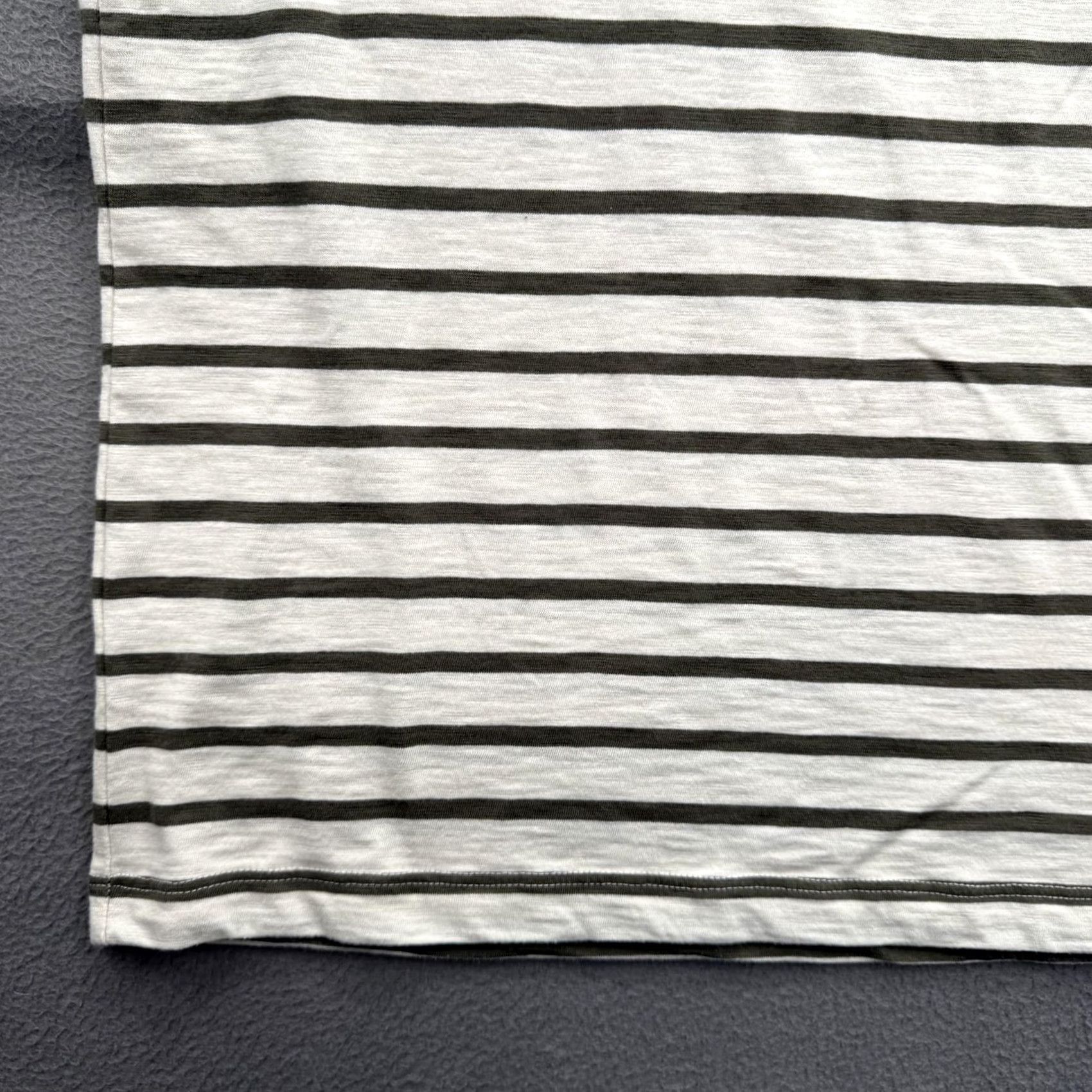 True Religion True Religion Shirt Mens M White Striped Logo Box Crewneck T-Shirt Tee Size US M / EU 48-50 / 2 - 6 Thumbnail