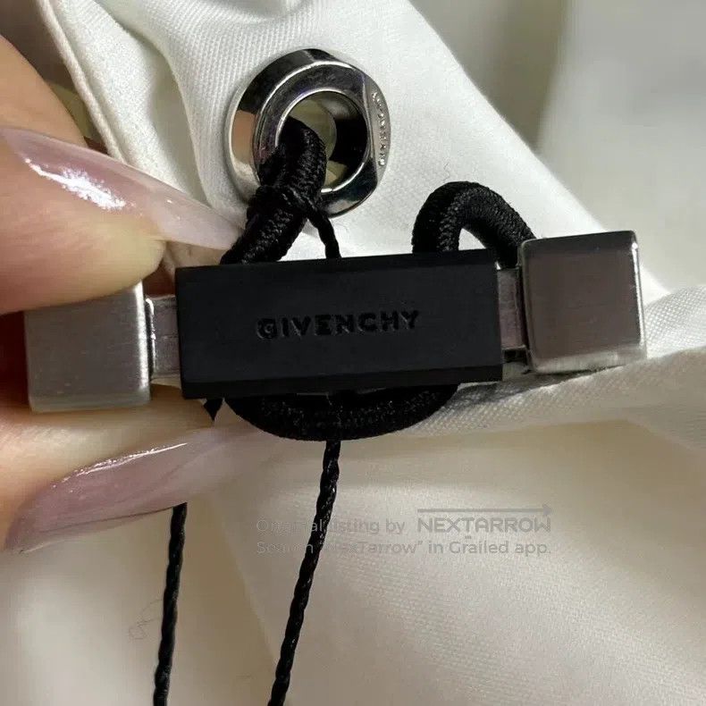 Givenchy Givenchy White Printed Pattern Logo Windbreaker Size US M / EU 48-50 / 2 - 3 Thumbnail
