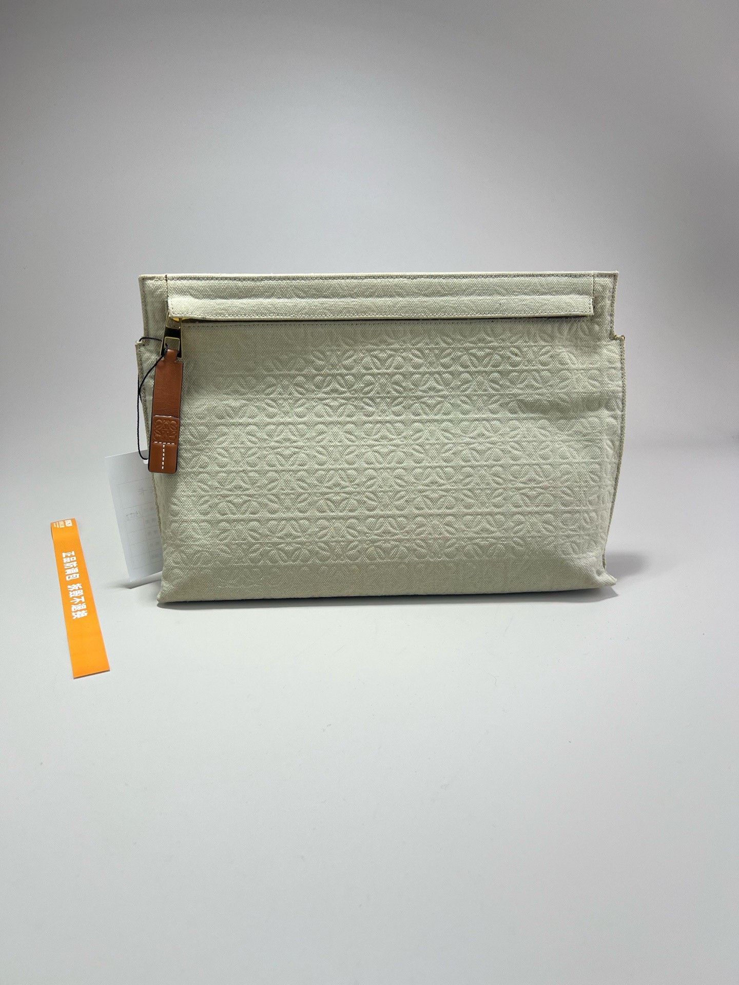 Loewe LOEWE Embossed All-Logo Clutch Size ONE SIZE - 1 Thumbnail