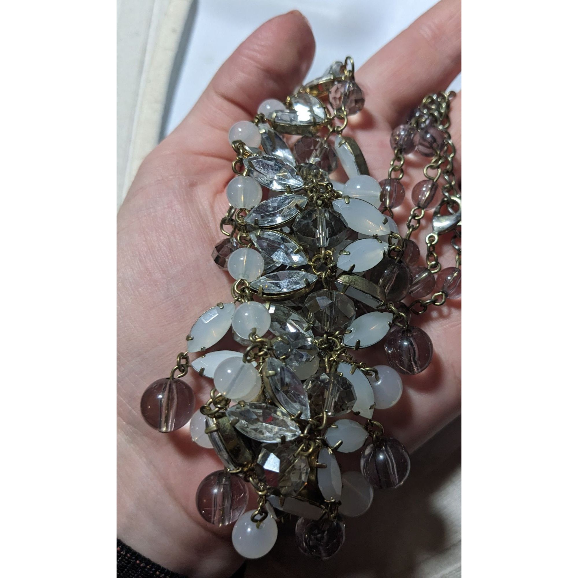 Other Elegant White And Silver Beaded Gem Bib Necklace Size ONE SIZE - 9 Thumbnail