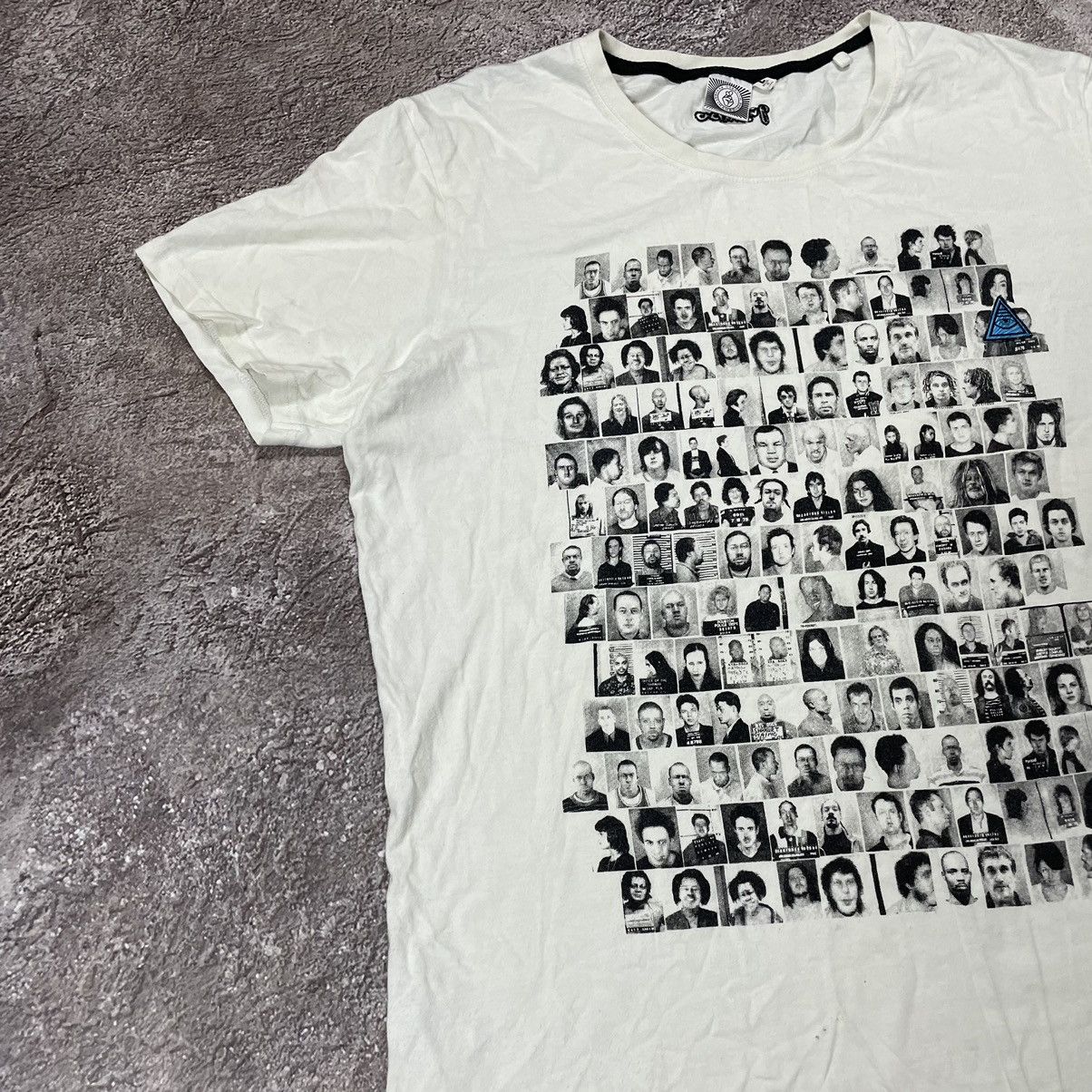 Vintage Vintage Y2K All Over Print Graphic Tee Mugshots Streetwear X Size US XL / EU 56 / 4 - 4 Thumbnail