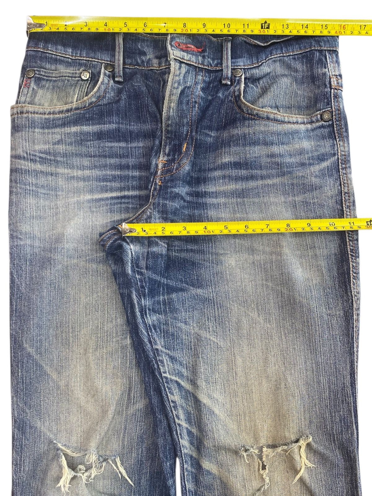 Edwin Vintage Edwin Faded Blue Wash Style Ripped Jeans Size US 32 / EU 48 - 5 Thumbnail