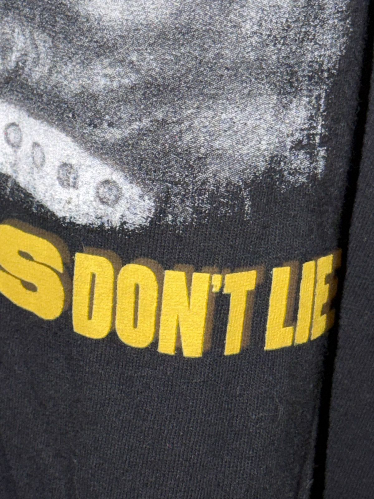 Gildan Buddy Guy The Blues Don’t Lie Guitar Shirt Size Large Size US L / EU 52-54 / 3 - 16 Thumbnail