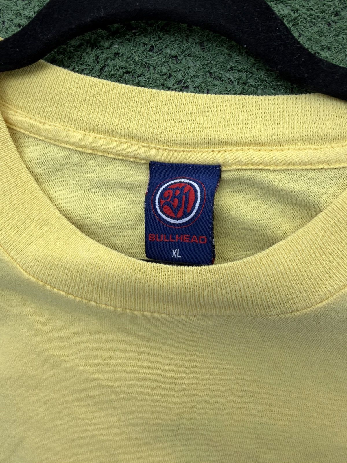 Bullhead Denim Co. Vintage Y2K Bullhead Surf T-Shirt Men’s XL Yellow Cropped Size US XL / EU 56 / 4 - 6 Thumbnail