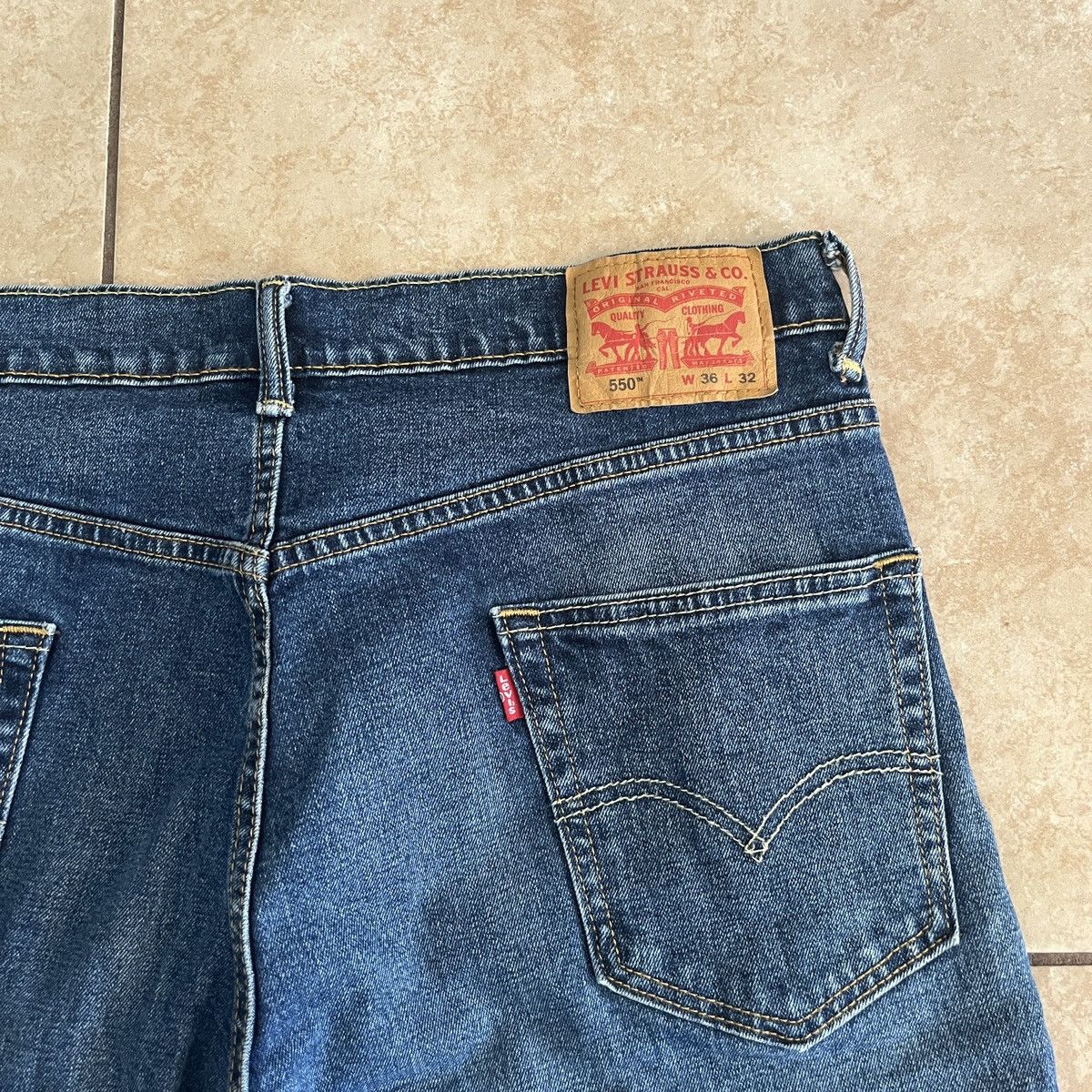 Levi's × Vintage Levi’s 550 Jeans Size US 36 / EU 52 - 4 Thumbnail