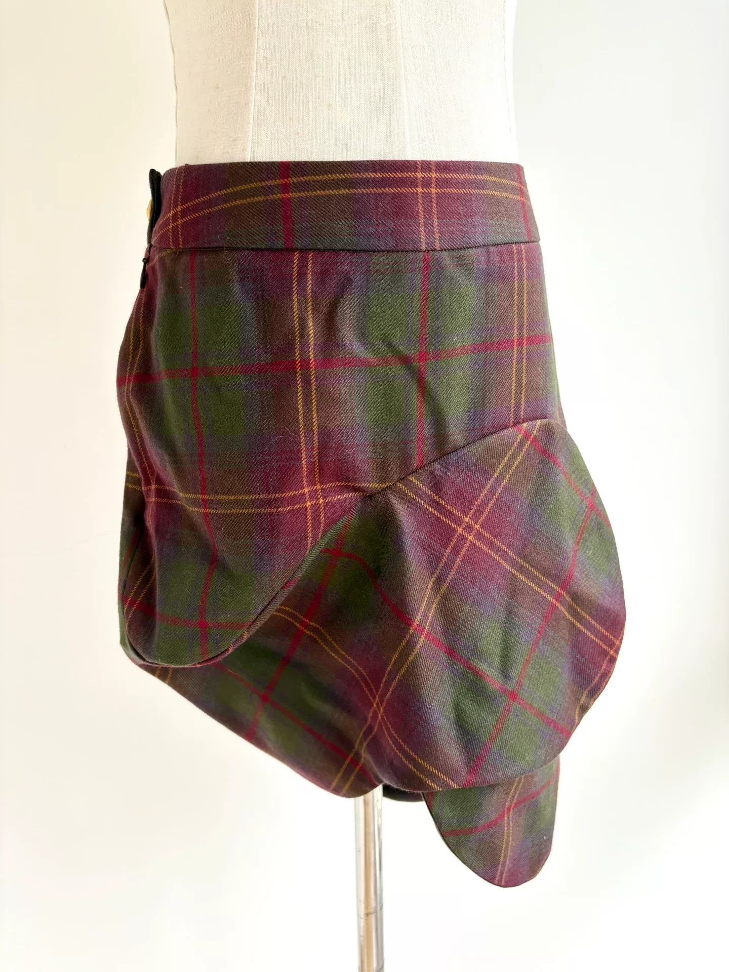 Vivienne Westwood vivienne westwood vintage irregular plaid skirt Size 38" / US 16 / IT 52 - 1 Thumbnail