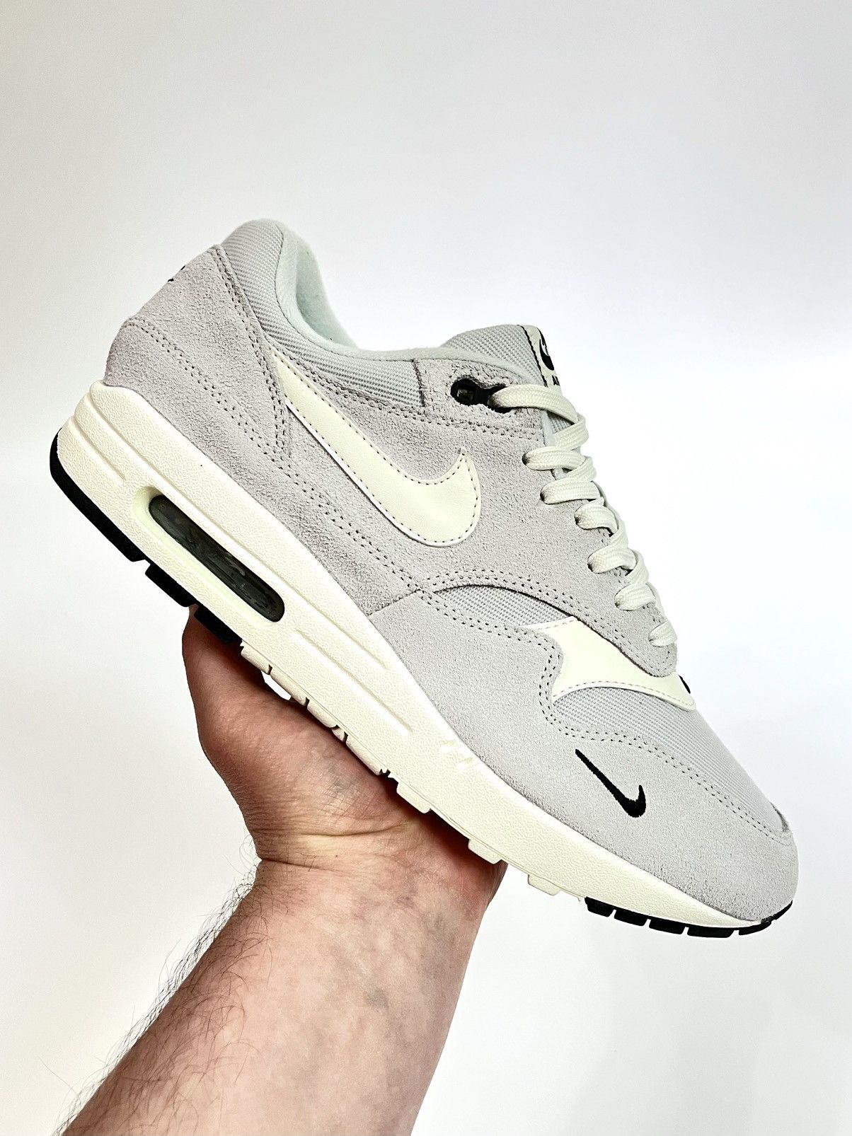 Nike Nike Air Max 1 87 Mini Swoosh “Pure Platinum” Size US 10 / EU 43 - 11 Thumbnail