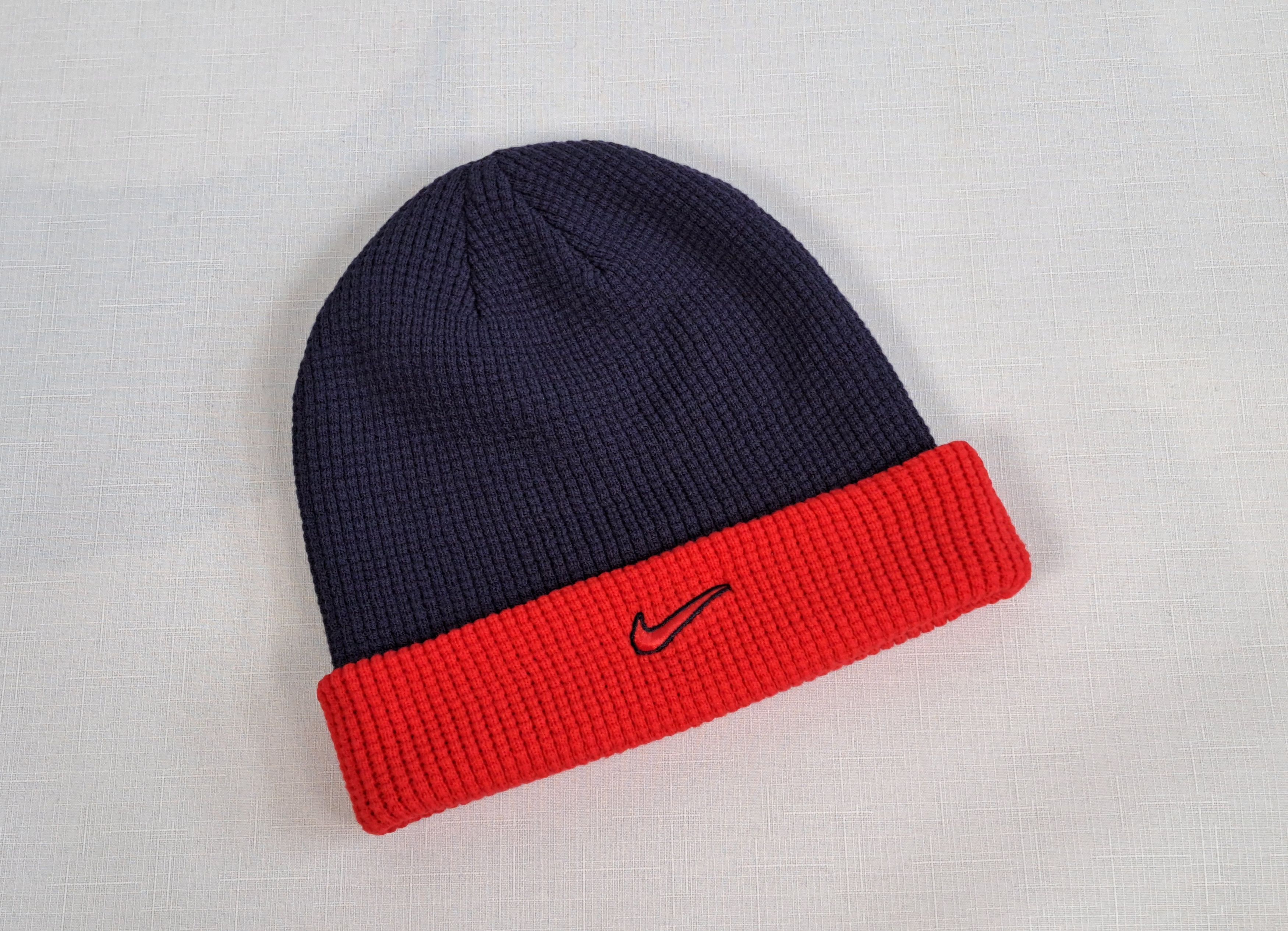Nike NIKE Paris Saint-Germain beanie and pro snapback hat/cap. Size ONE SIZE - 4 Thumbnail