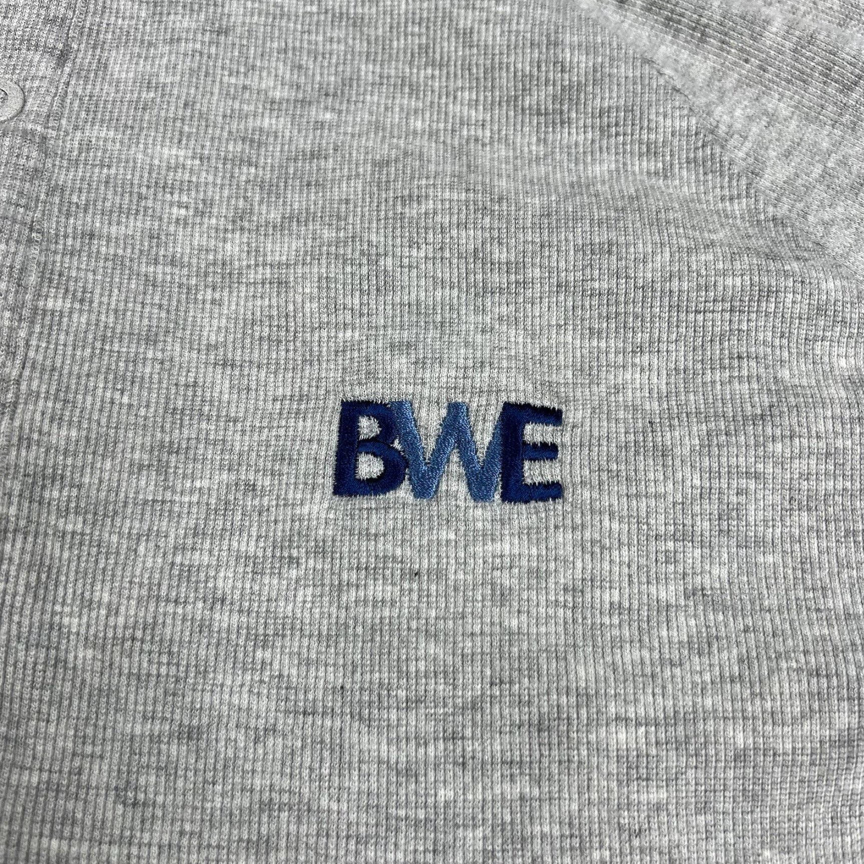 johnnie-O Johnnie-O Shirt Mens Large Gray 1/4 Snap Pullover Mock Neck Embroidered BWE Shirt Mens Large Gray 1/4 Snap Pullover Mock Neck Embroidered BWE Size US L / EU 52-54 / 3 - 6 Thumbnail
