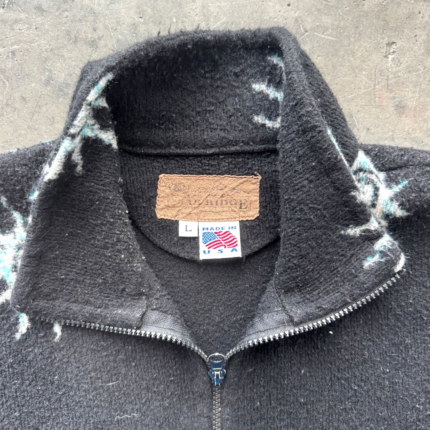 Vintage VINTAGE Bear Ridge Black Western Nature Longsleeve Full Zip Jacket L Mens Size US L / EU 52-54 / 3 - 3 Thumbnail