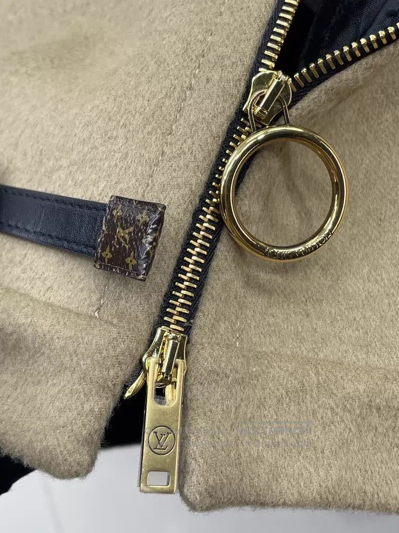 Louis Vuitton Louis Vuitton Inside presbyopic woolen hooded vest Size XS / US 0-2 / IT 36-38 - 3 Thumbnail