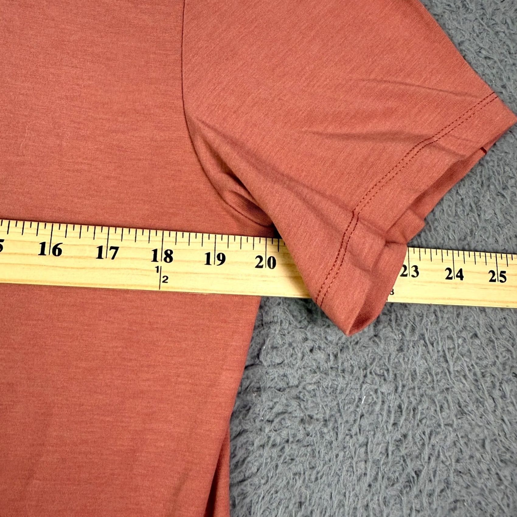Nike Nike Dri-FIT Shirt Mens S Pink Crew Neck Tee Vented Short Sleeve DM7825-668 Size US S / EU 44-46 / 1 - 7 Thumbnail