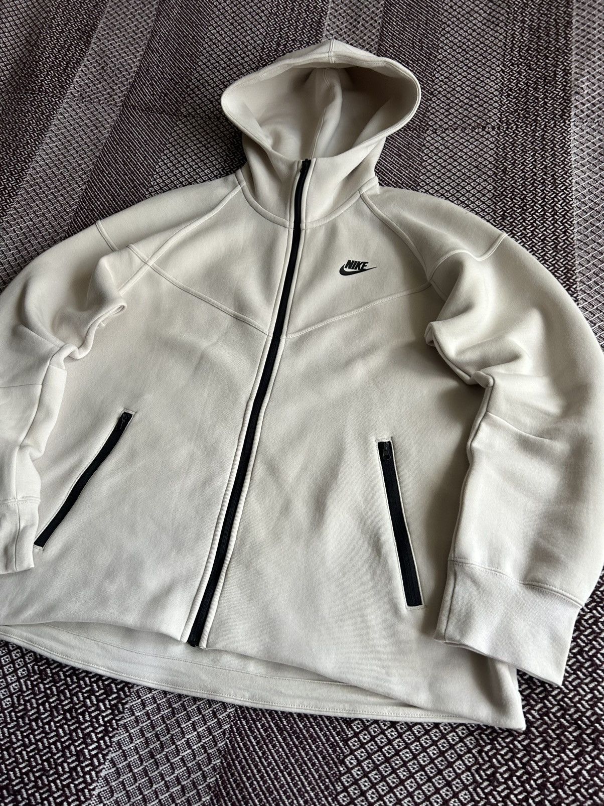 Nike Nike Sportswear Zip Hoodie Women Tech Fleece Vibe HJ5477-104 Size L / US 10 / IT 46 - 6 Thumbnail