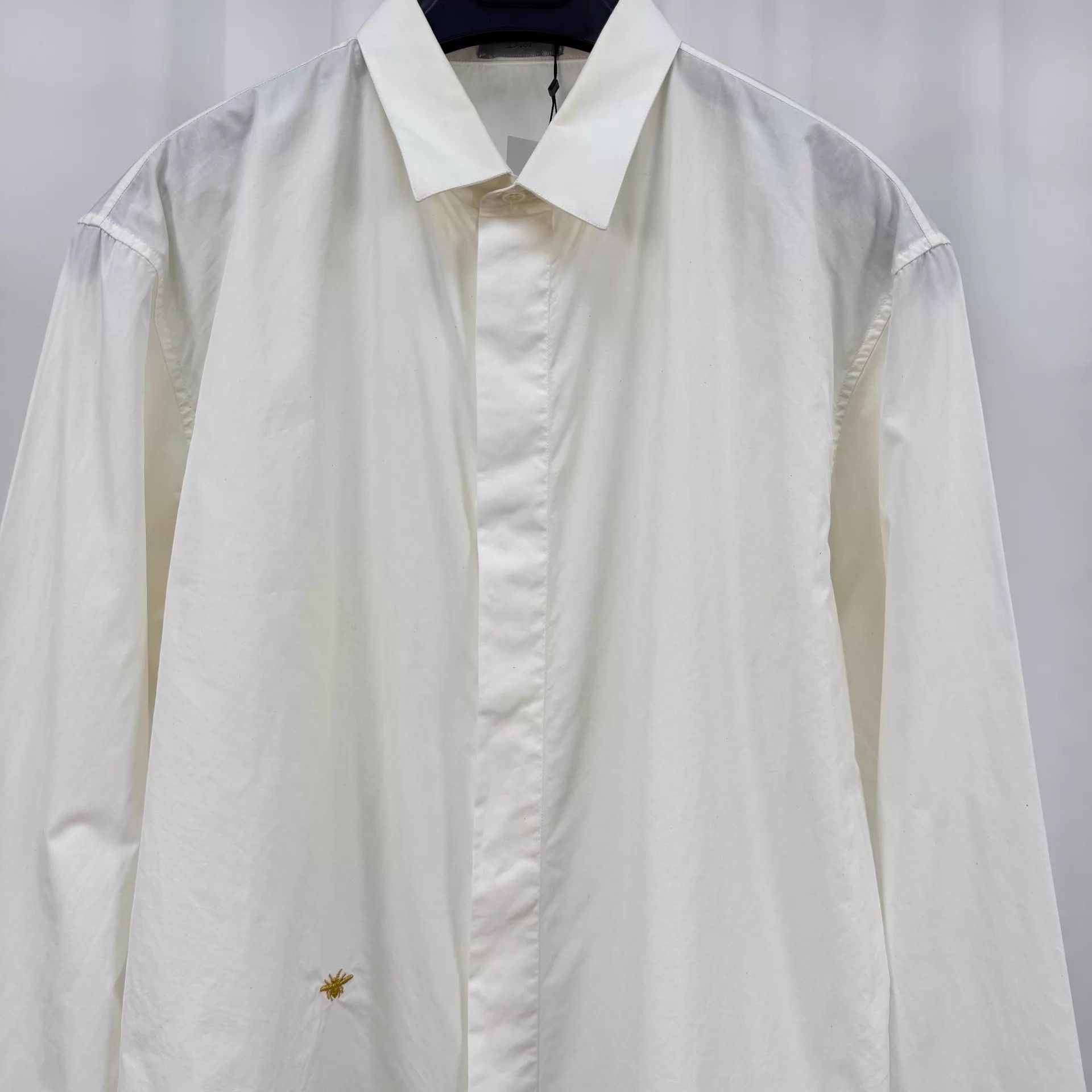 Dior Dior Gold Thread Bee Shirt 41 9/10 Collar Yellowing Size US S / EU 44-46 / 1 - 3 Thumbnail