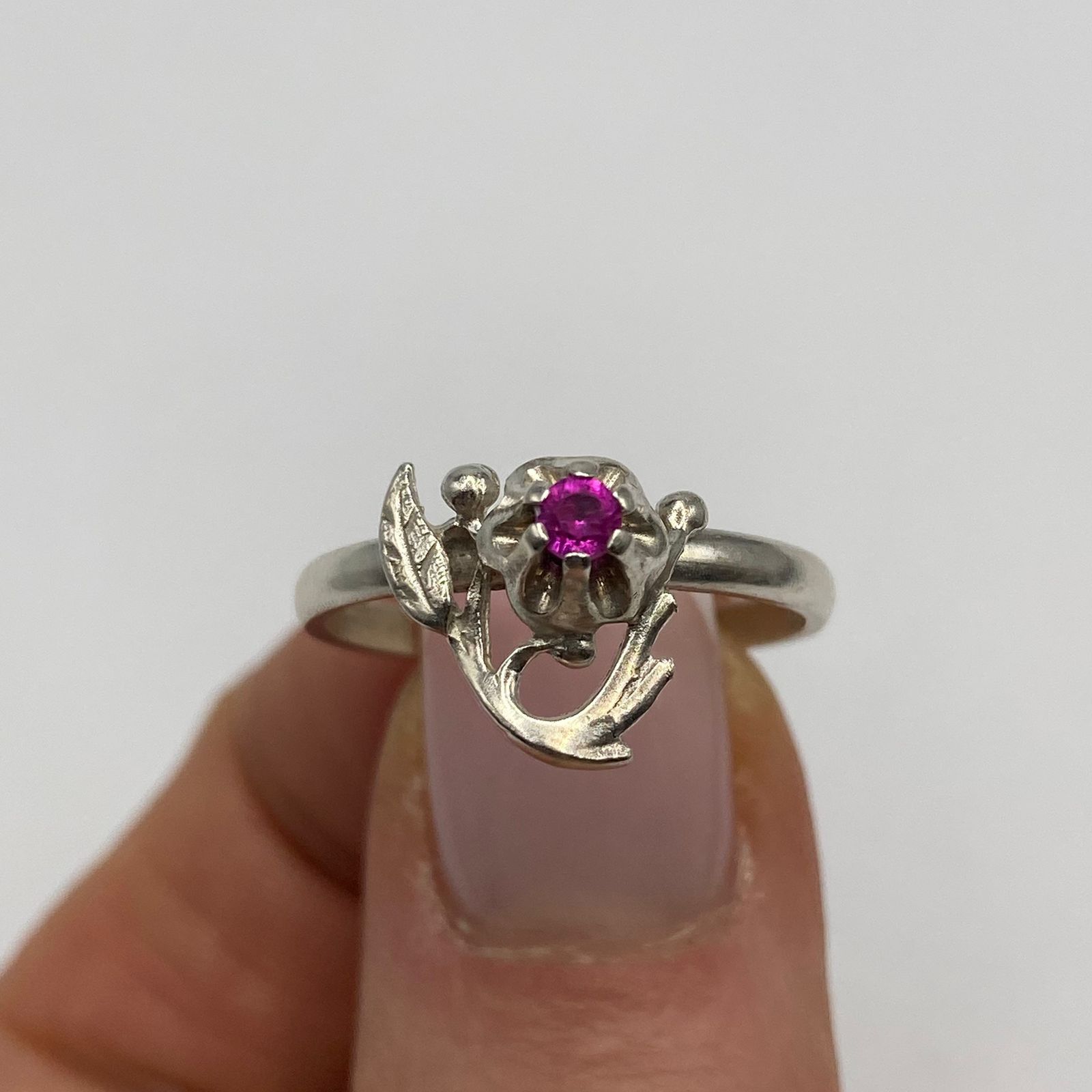Sterling Silver Vintage Soviet 925 Sterling Silver Ruby Ring Size 8.5 Size ONE SIZE - 1 Thumbnail