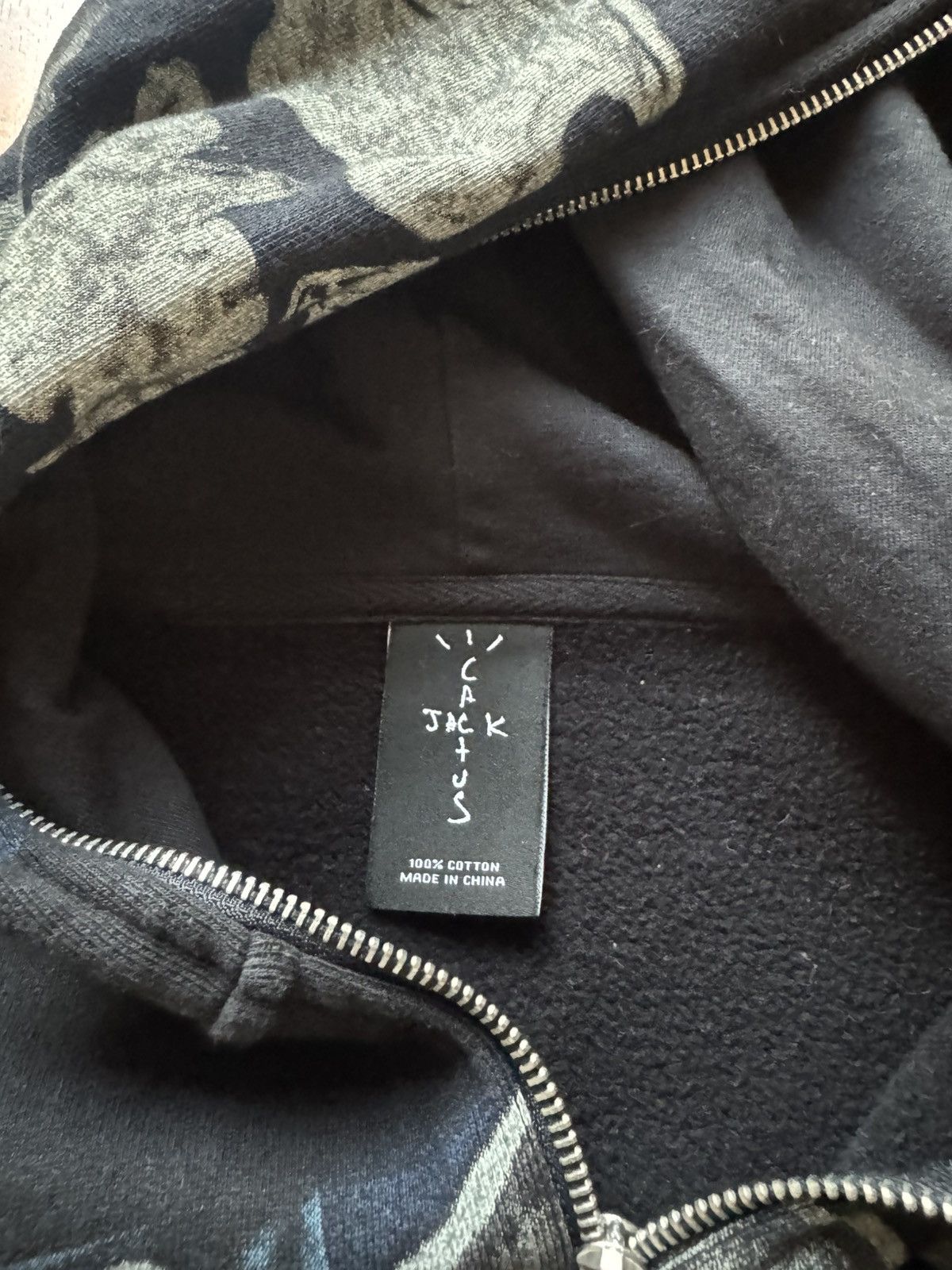 Travis Scott Cactus Jack Fragment Skeleton Graffiti Hoodie Size US S / EU 44-46 / 1 - 4 Thumbnail