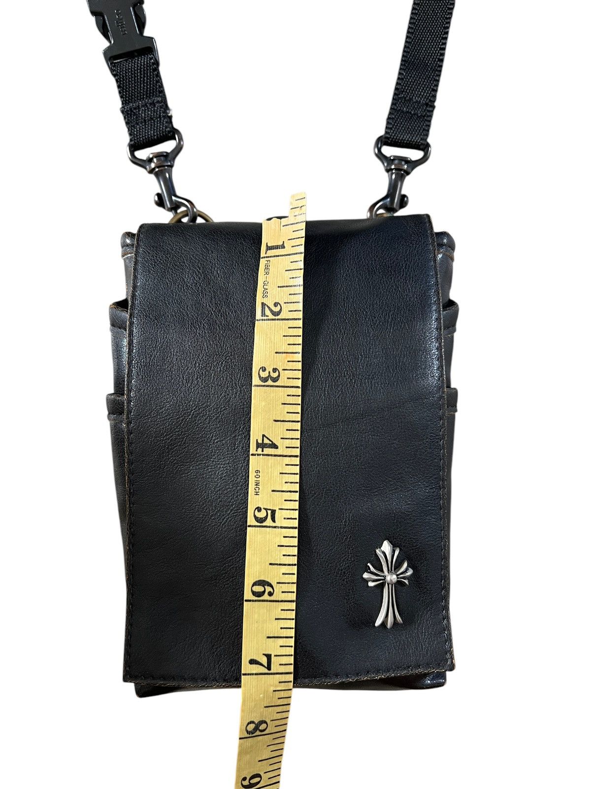 Japanese Brand Fabric Connection 🇯🇵 Leather Cross Logo Sling Bag Size ONE SIZE - 17 Thumbnail