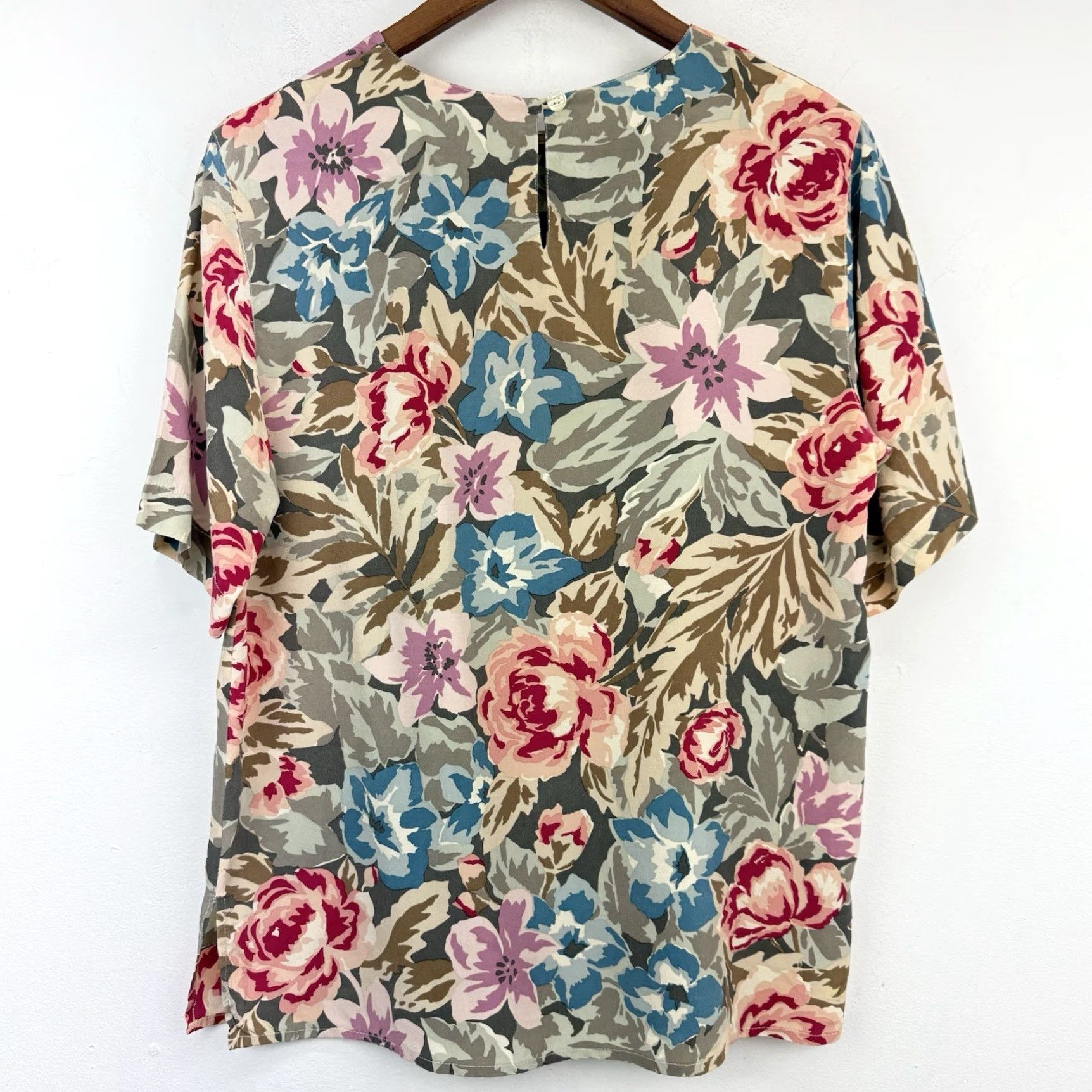 VINTAGE Talbots Floral Silk Blouse Size Women Short Sleeve