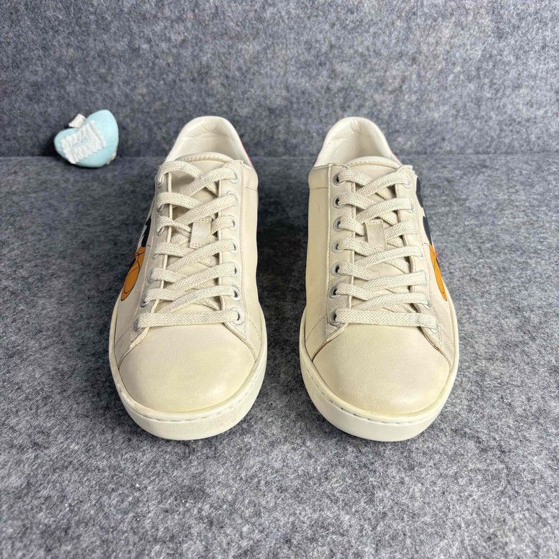 Gucci Gucci Mickey Mouse Print Low-Top Sneakers Size US 5 / IT 35 - 2 Thumbnail
