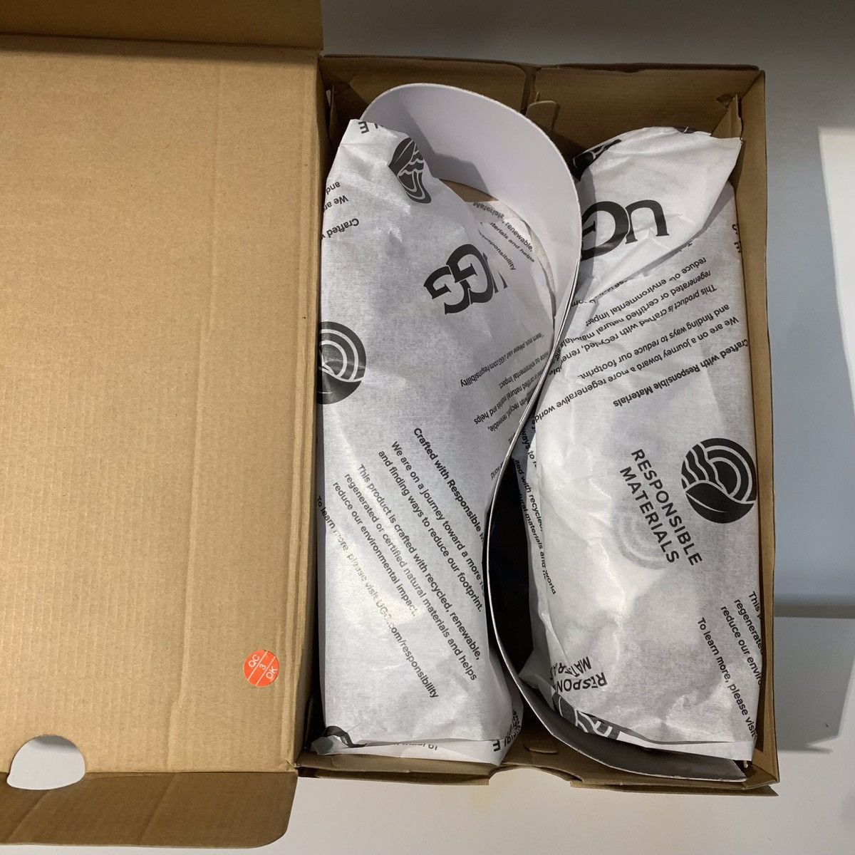 Ugg Ugg Tasman CASPIAN Size US 10 / IT 40 - 9 Thumbnail