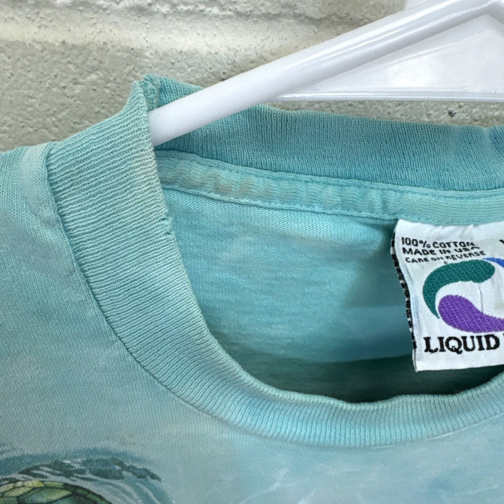 Liquid Blue VINTAGE Liquid Blue Sea Turtle T Shirt Mens Beach Ocean Shells AOP Large Size US L / EU 52-54 / 3 - 6 Thumbnail