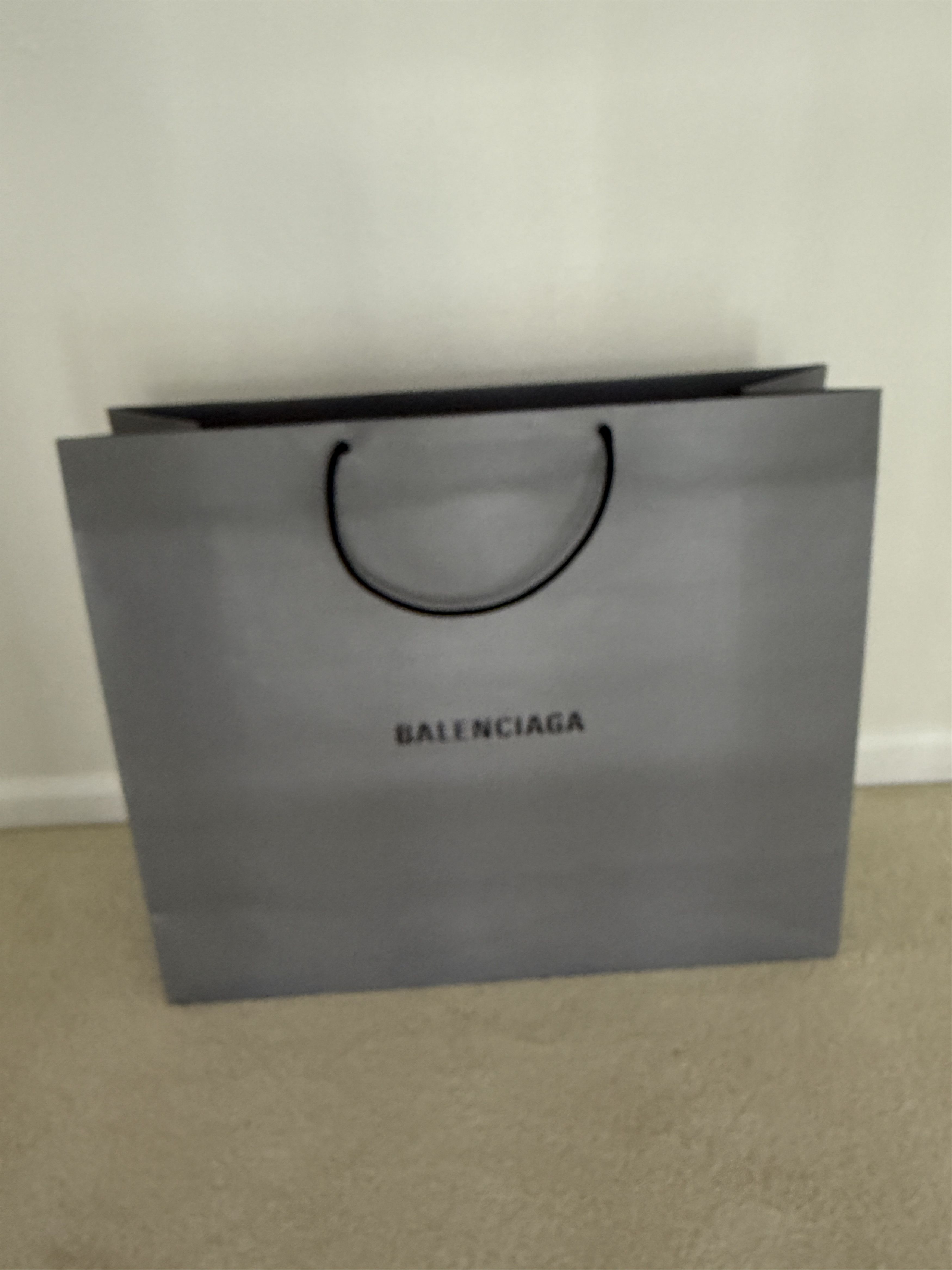 Balenciaga Large New Authentic Balenciaga Grey Gift Paper Shopping Bag Size ONE SIZE - 3 Thumbnail