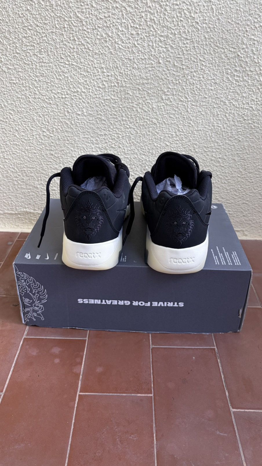 Nike Nike LeBron Witness Size US 8.5 / EU 41-42 - 4 Thumbnail