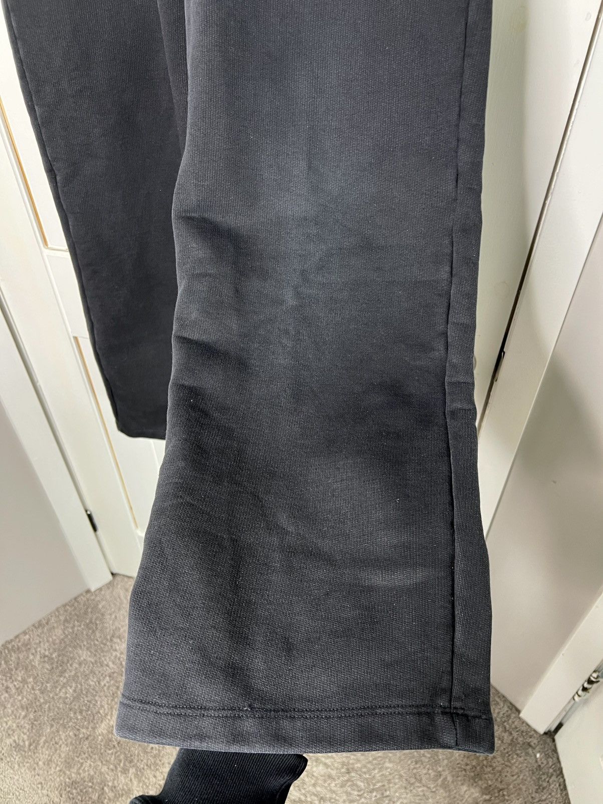 Other Velour Garments 600 GSM ‘Anthracite' Straight-leg Pants × 1 Size US 32 / EU 48 - 2 Thumbnail