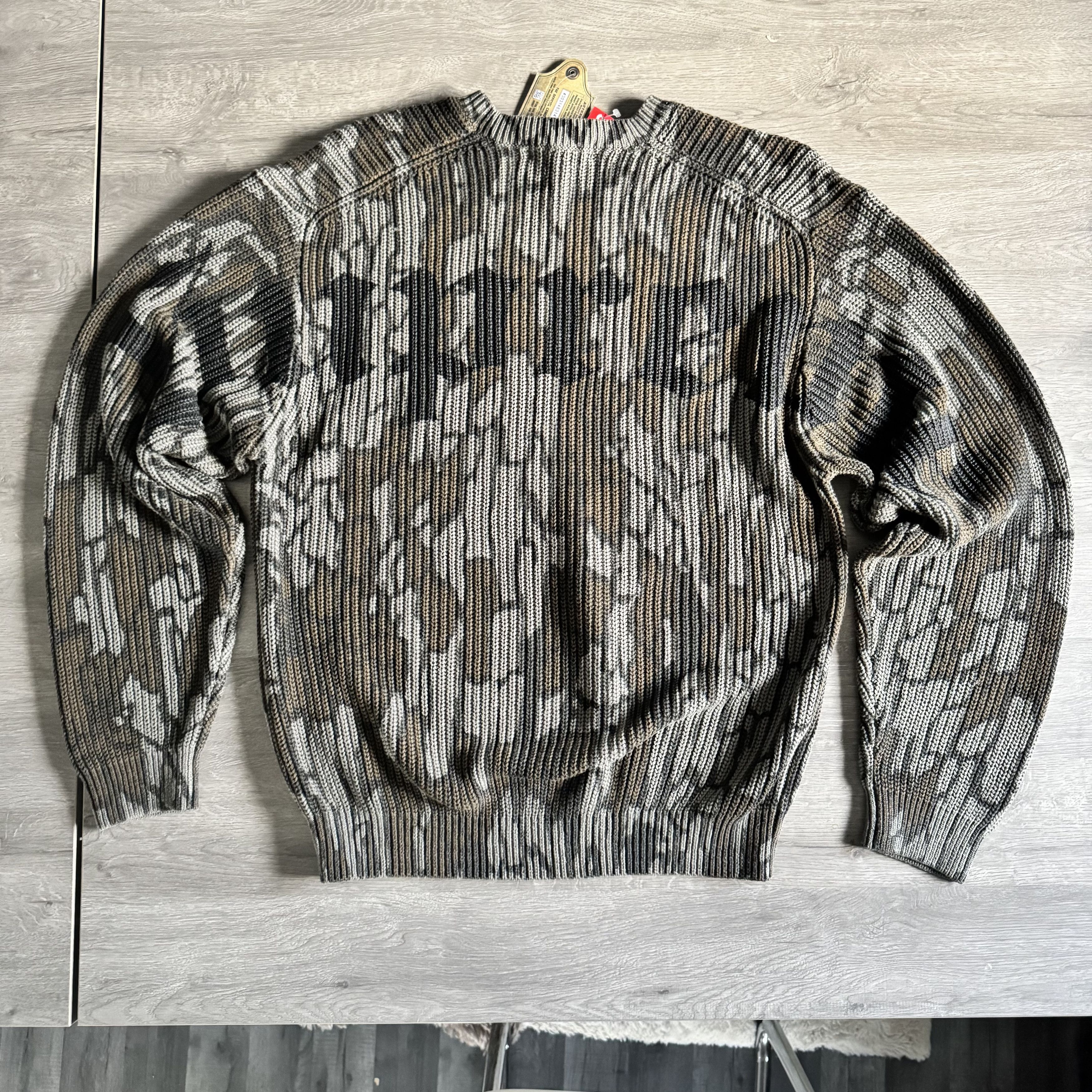 Supreme Supreme Old English Sweater Camo Size US M / EU 48-50 / 2 - 2 Thumbnail