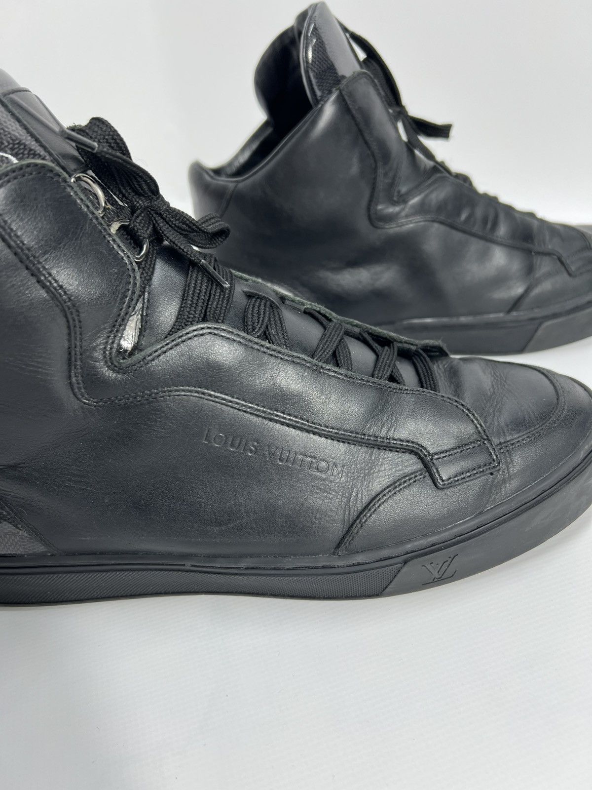 Louis Vuitton Vintage streetwear Louis Vuitton Leather Sneakers Sz UK 7.5 Size US 8.5 / EU 41-42 - 2 Thumbnail