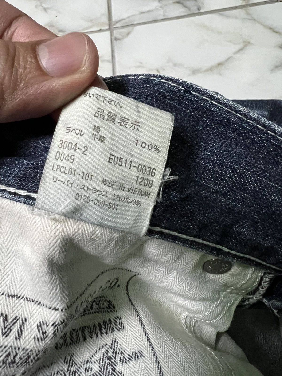 Levi's Vintage Levis 511 Distressed Washed Jean Size US 30 / EU 46 - 24 Thumbnail