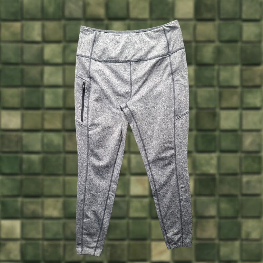 Eddie Bauer VINTAGE Eddie Bauer First Ascent Leggings Womens L Trail Performance Slim Fit High Rise Gray Polyester Spandex Media Pocket Athleisure Outdoor Size 36" / US 14 / IT 50 - 1 Thumbnail