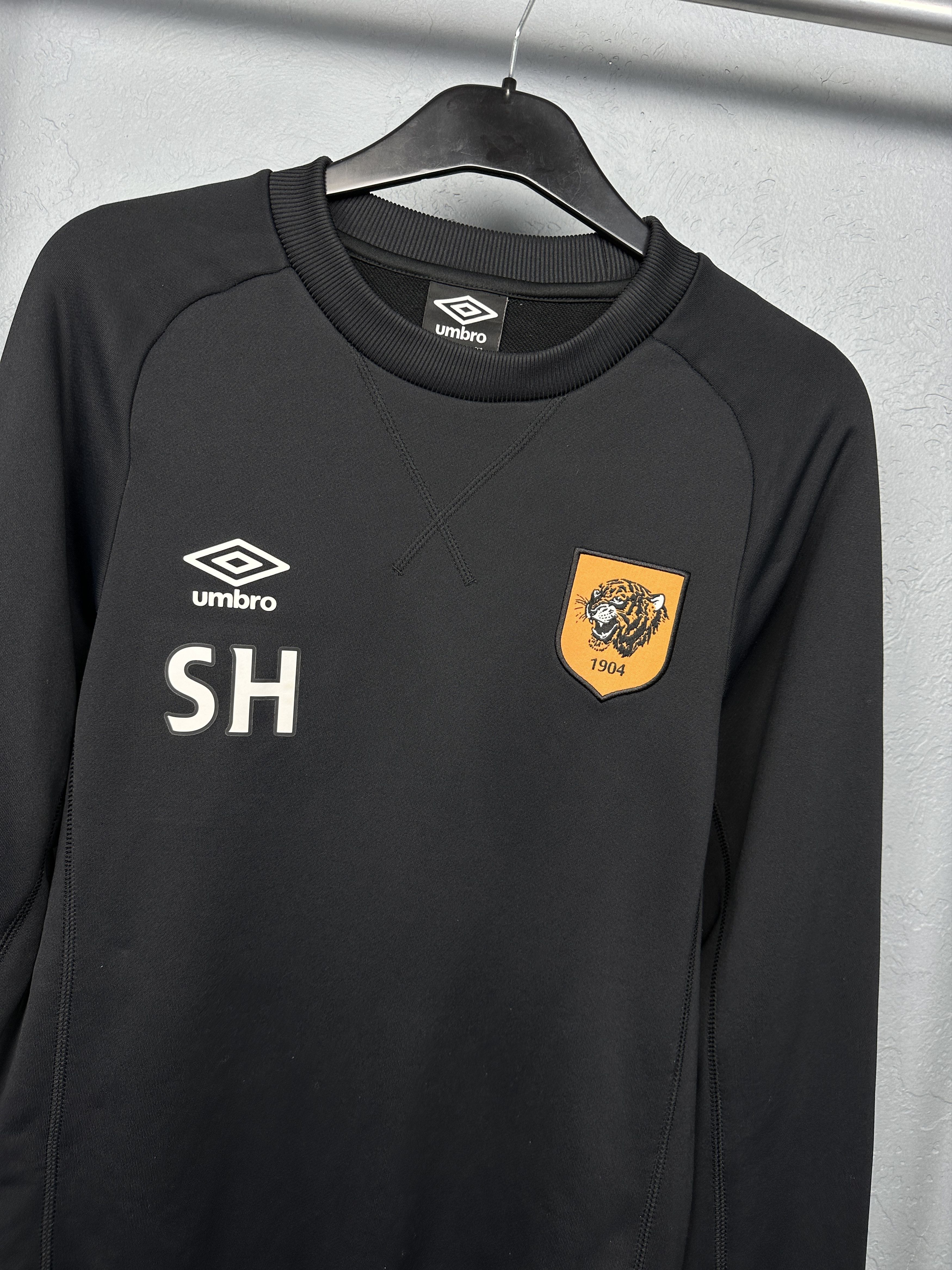 Umbro Umbro Hull City Mens Soccer Football Sweatshirt Jersey Size US M / EU 48-50 / 2 - 2 Thumbnail