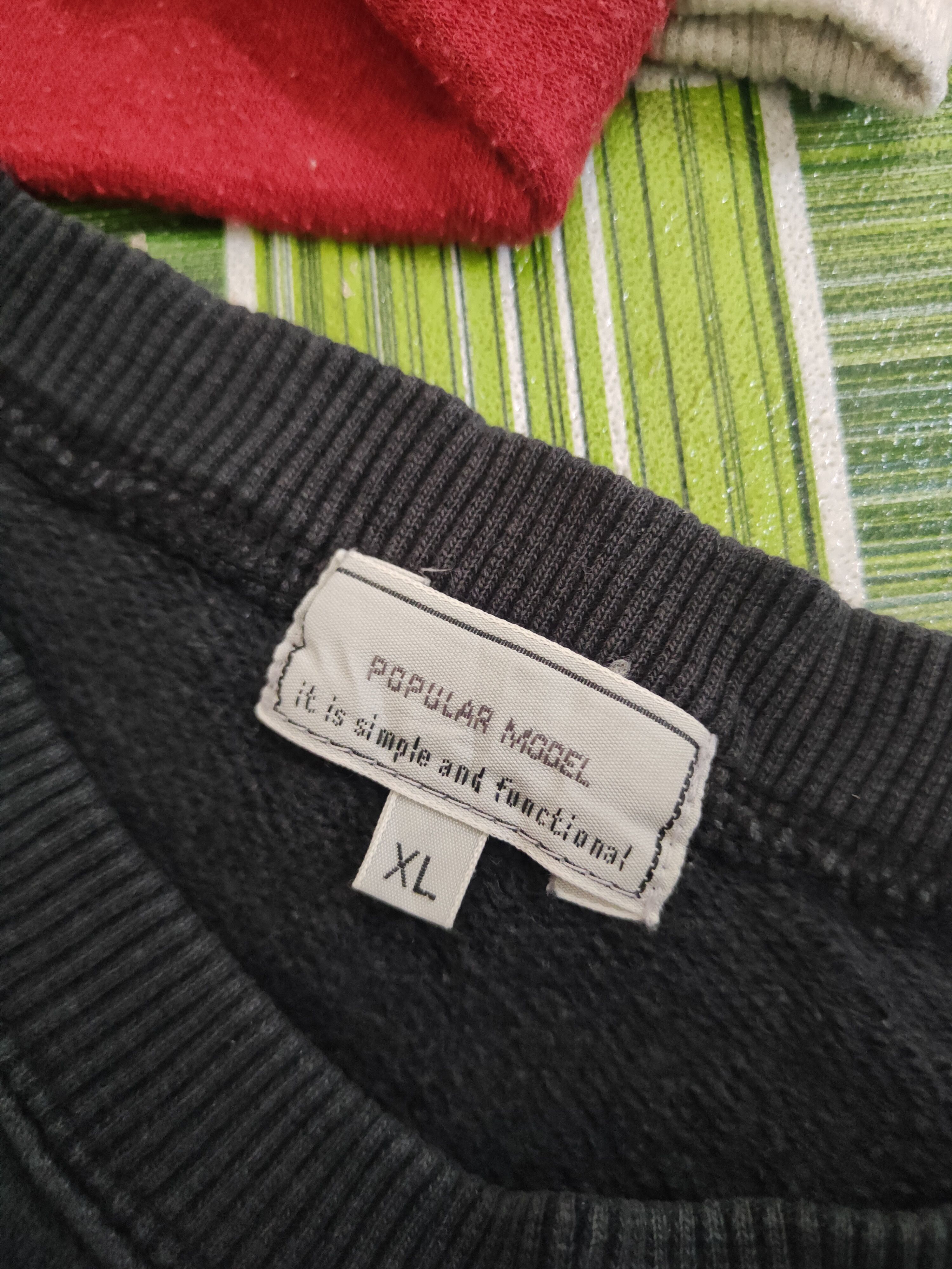 Japanese Brand Vintage Plain Faded Popular Model Black Sweatshirts Size US XL / EU 56 / 4 - 12 Thumbnail