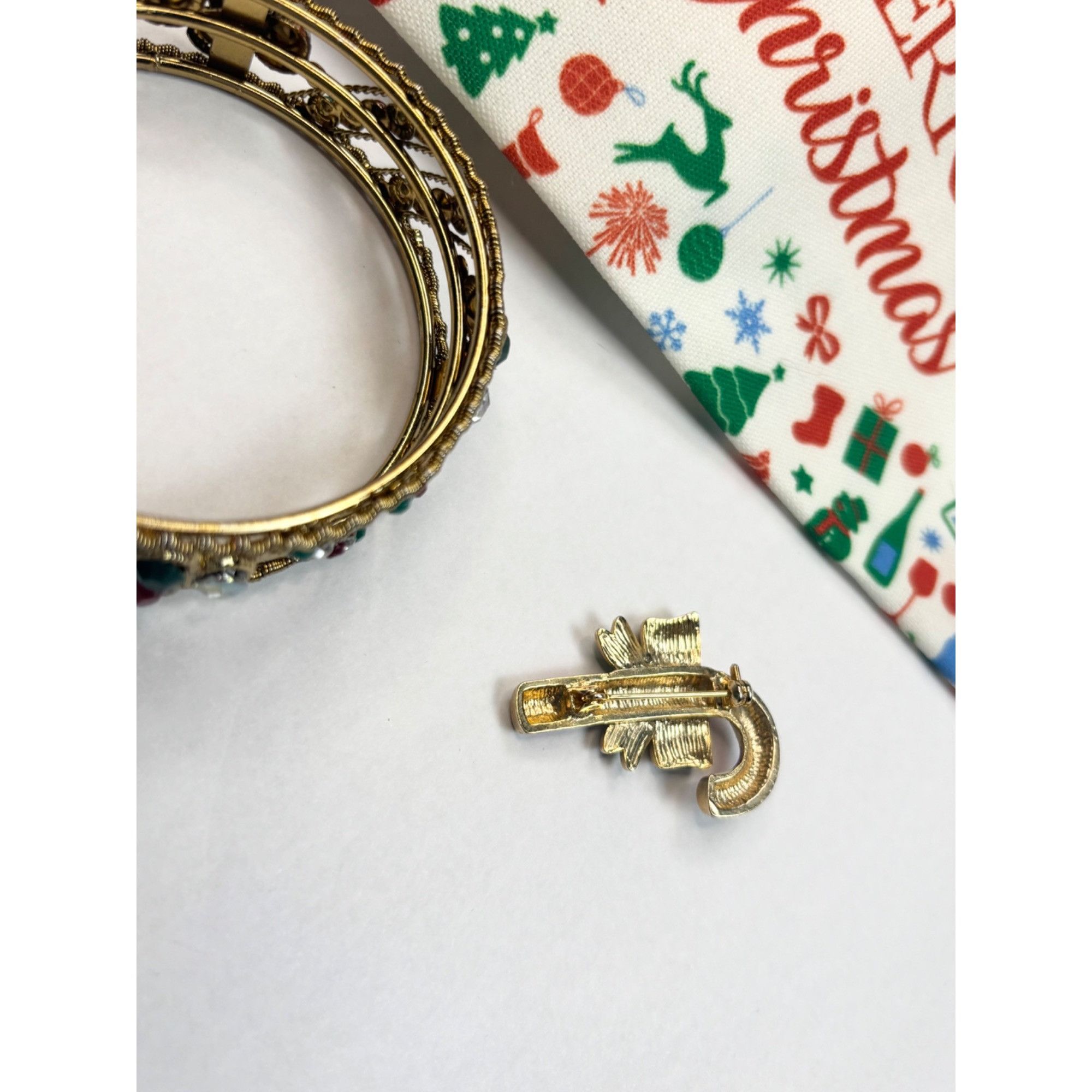 Other Merry Christmas Pouch W/Gold Bangles & Candy Cane Brooch Set Size ONE SIZE - 5 Thumbnail