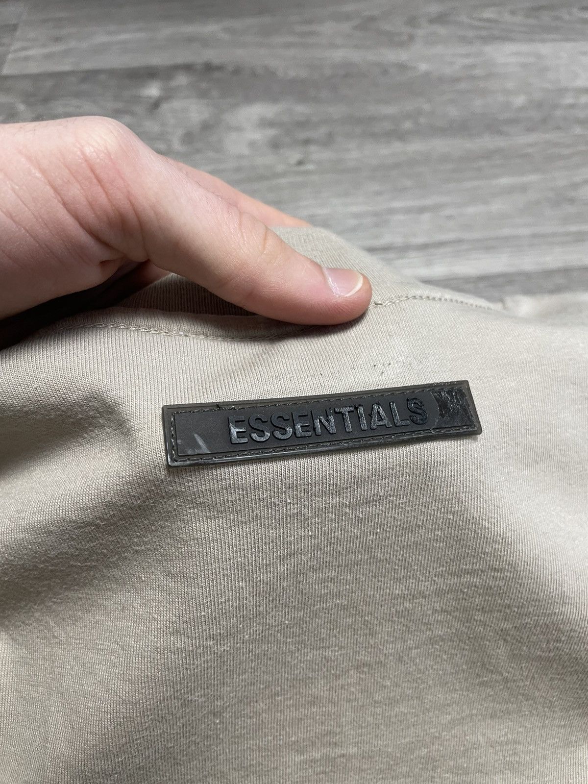 Essentials Fear Of God Essentials Beige Reflective Logo Long Sleeve Tee Size US S / EU 44-46 / 1 - 24 Thumbnail