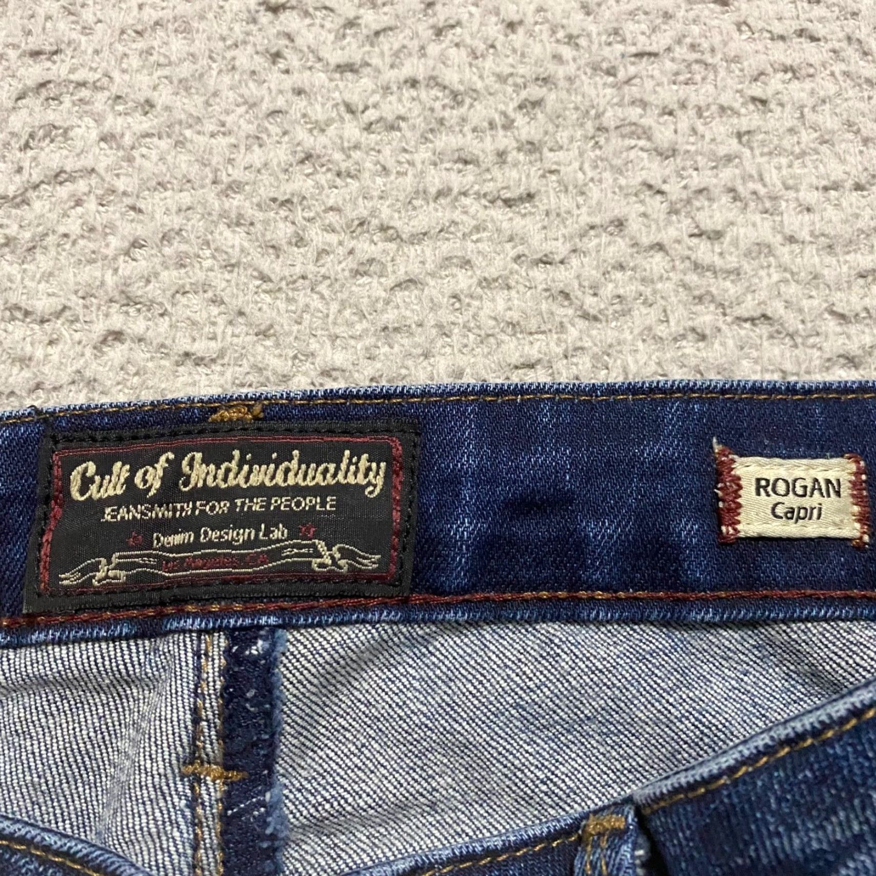 Cult Of Individuality Cult of Individuality Rogan Jeans Capri Women 28 Blue Distressed Low Rise Denim 5-Pocket Solid N/A 2859 Size 28" / US 6 / IT 42 - 3 Thumbnail