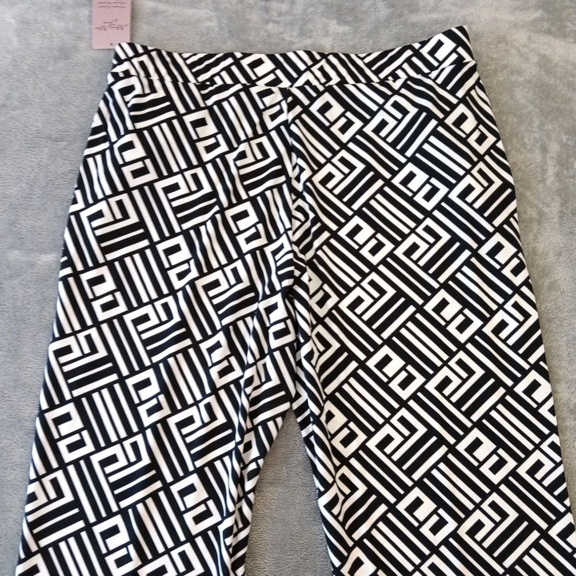 Vintage Nina Leonard Pants Womens XL Black Geometric Pull On Pockets 36x30 Ankle New Size 40" / US 18 - 7 Thumbnail