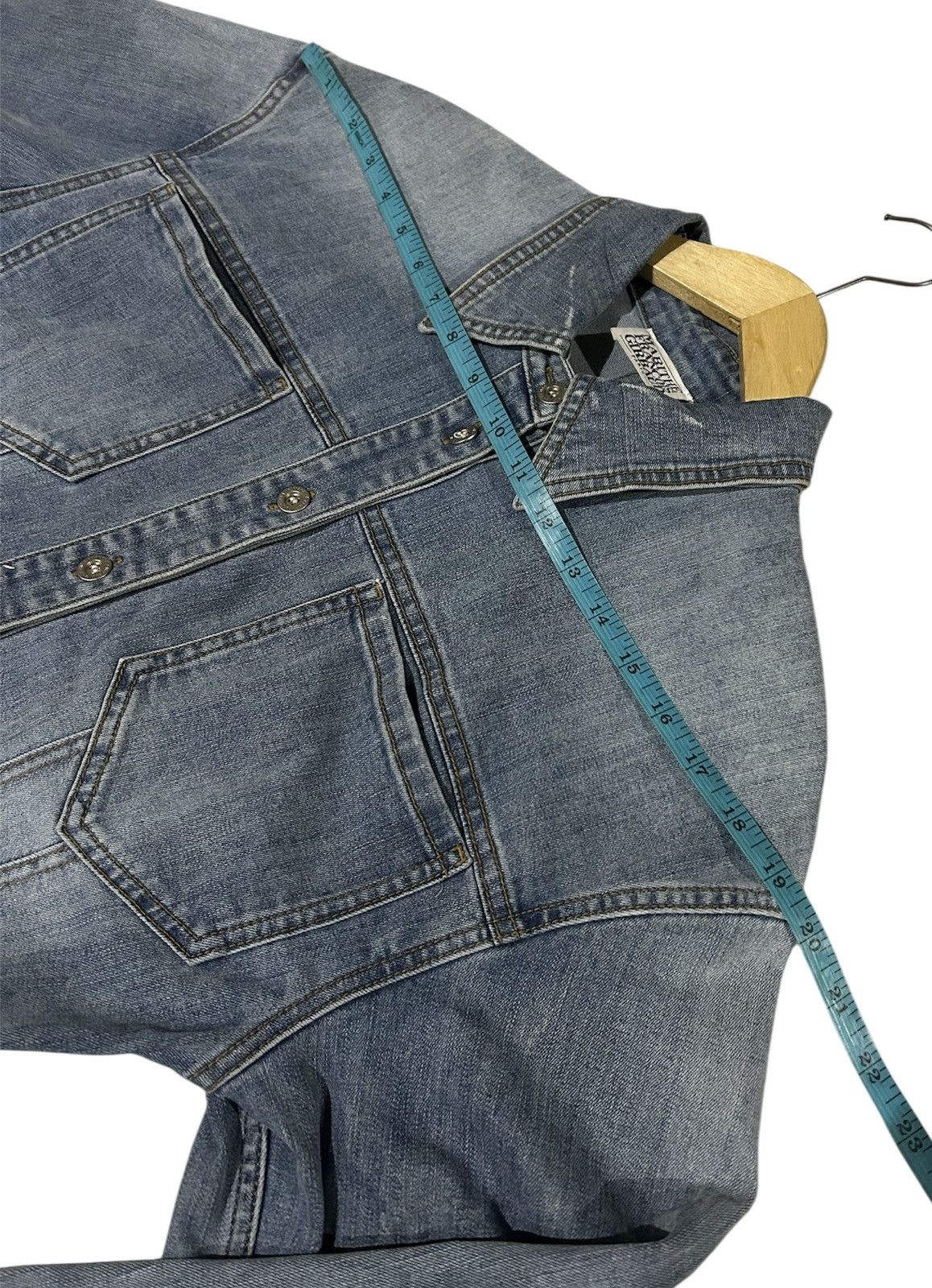 Marithe + Francois Girbaud Marithe Francois Girbaud Vintage Washed Denim Shirt Size M / US 6-8 / IT 42-44 - 11 Thumbnail