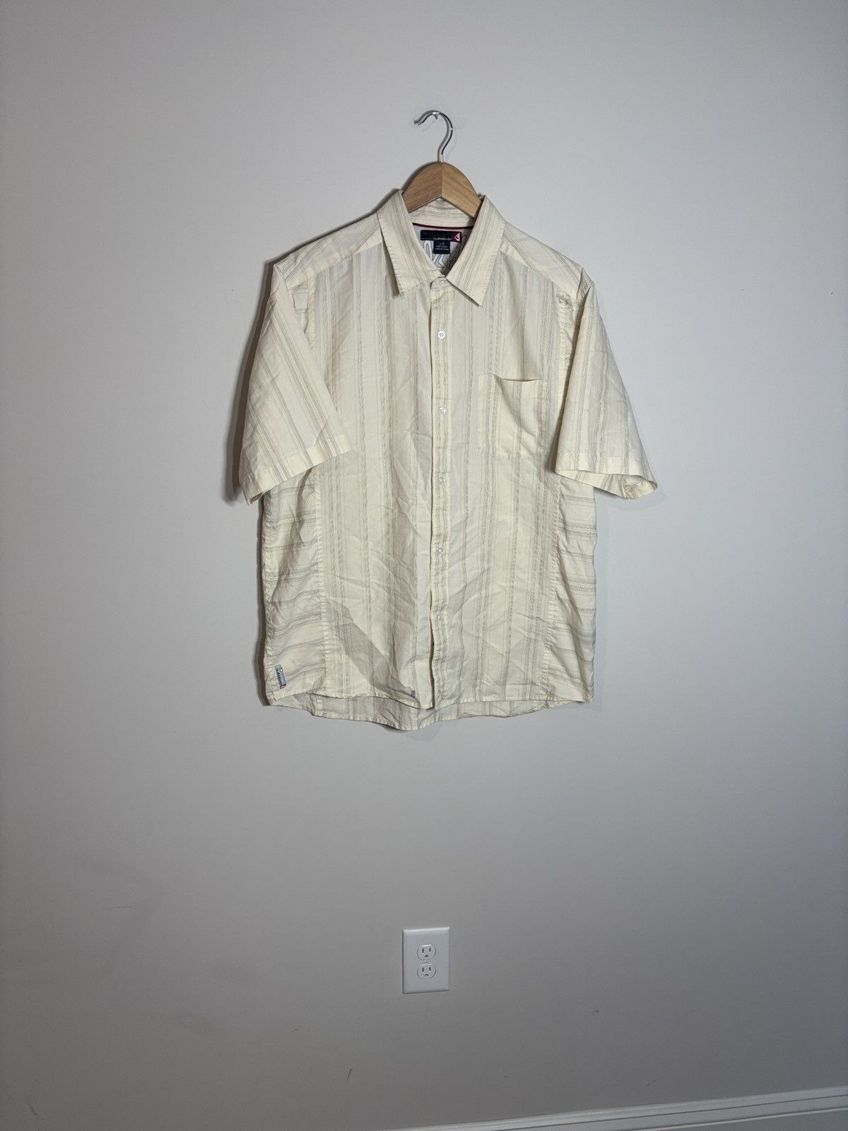 Quiksilver Vintage Quiksilver Short Sleeve Button Up Shirt Large Size US L / EU 52-54 / 3 - 1 Thumbnail