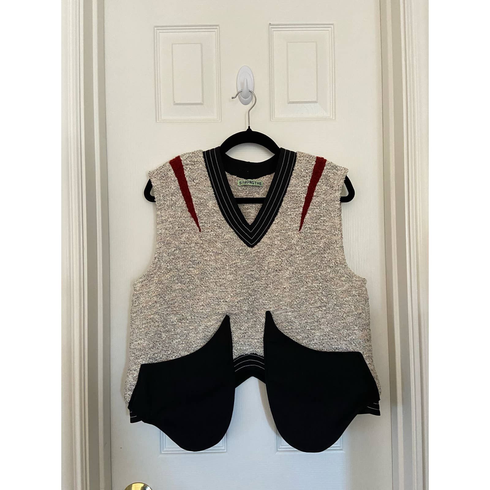 STRONGTHE STRONGTHE Boucle Vest Size US S / EU 44-46 / 1 - 1 Thumbnail