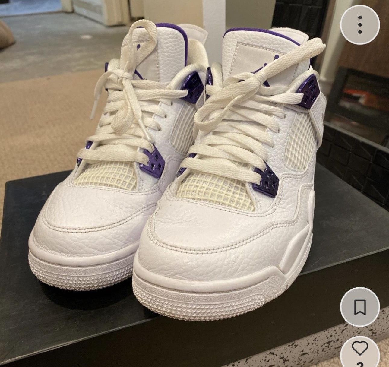 Nike Metallic 4’s Size US 7 / EU 40 - 1 Thumbnail