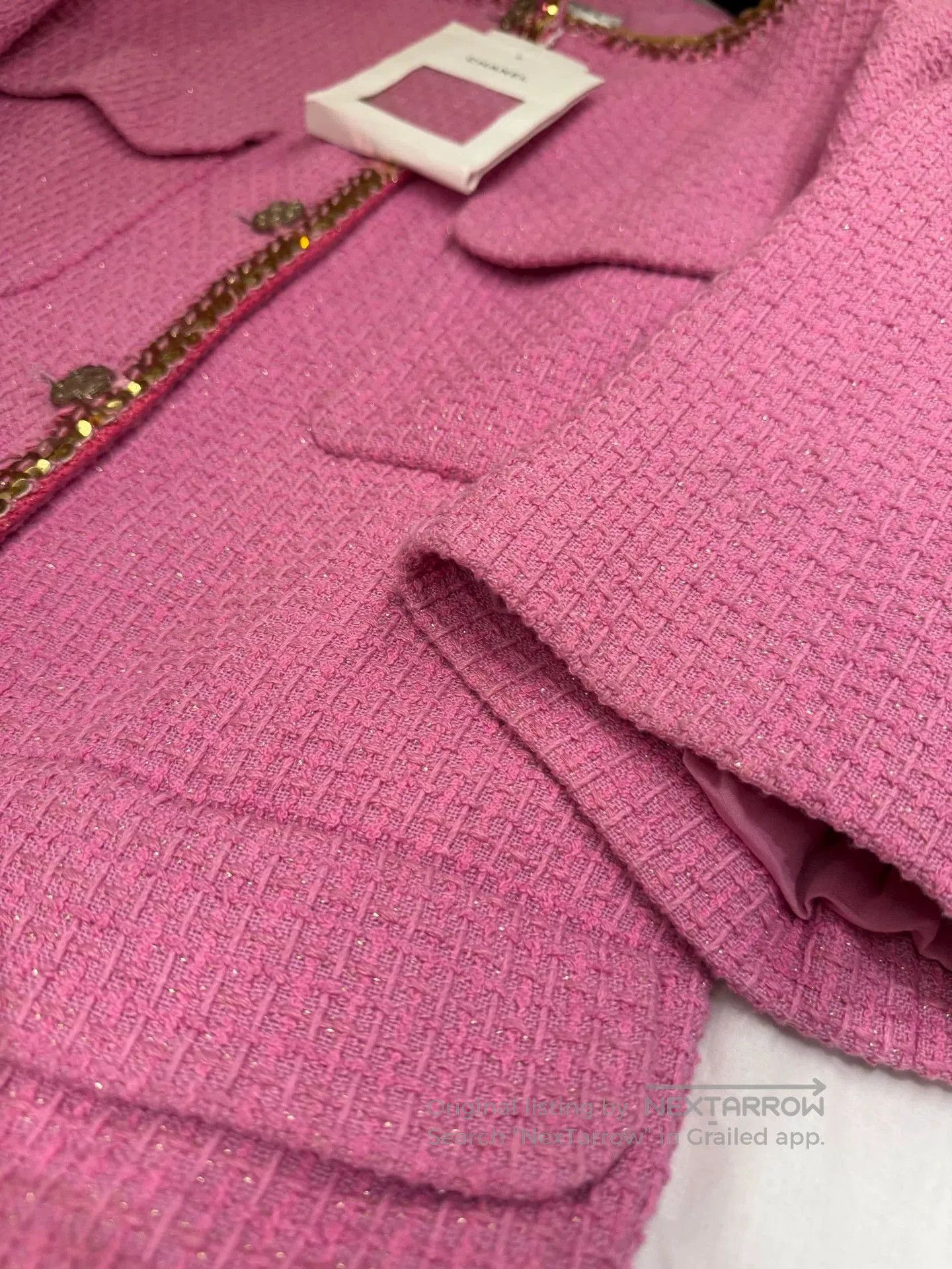 Chanel Chanel Pink Tweed Gold Trim Coat Dress. Size M / US 6-8 / IT 42-44 - 4 Thumbnail