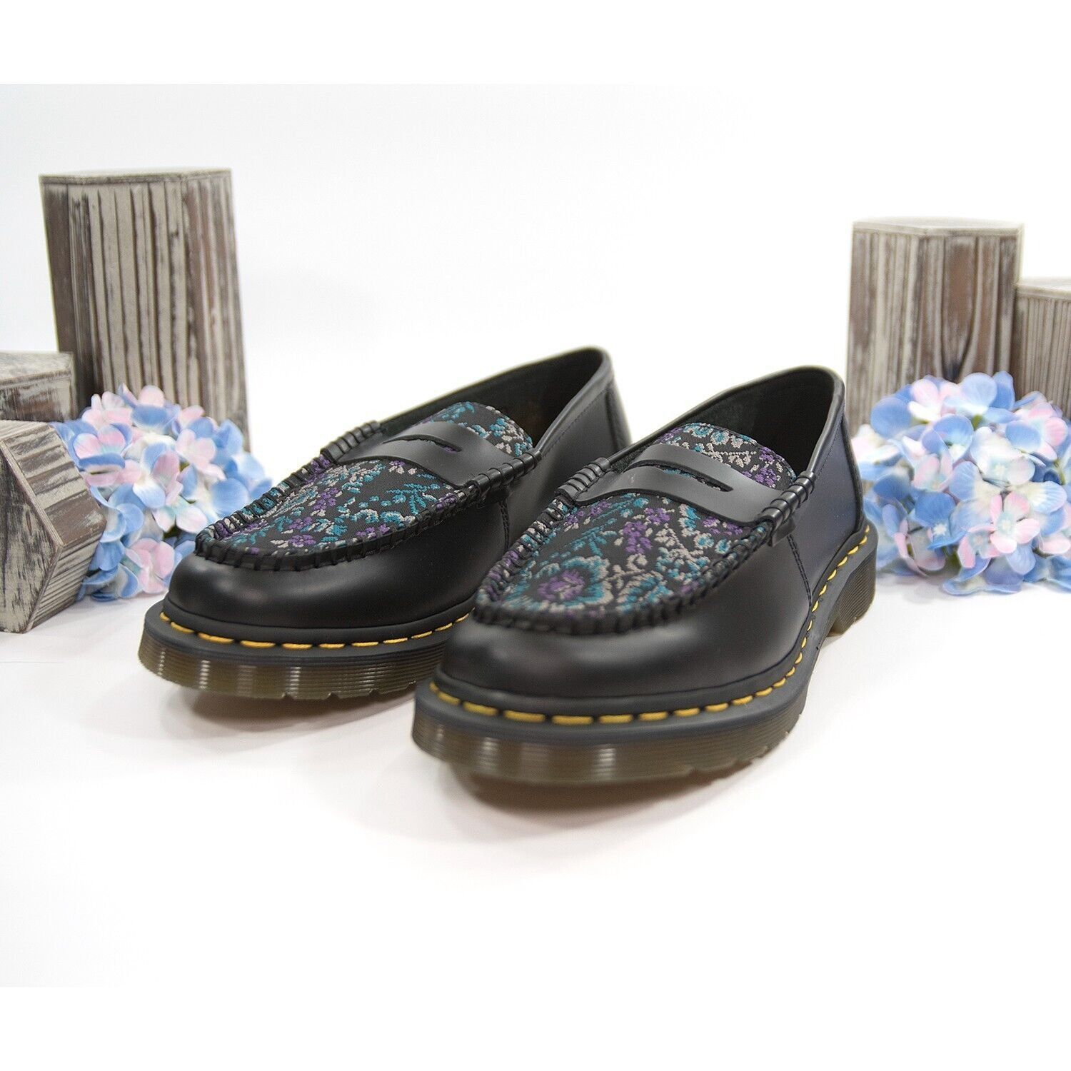 Dr. Martens Dr. Martens Penton Black Leather Rich Purple Floralfer O Size US 9 / IT 39 - 1 Thumbnail