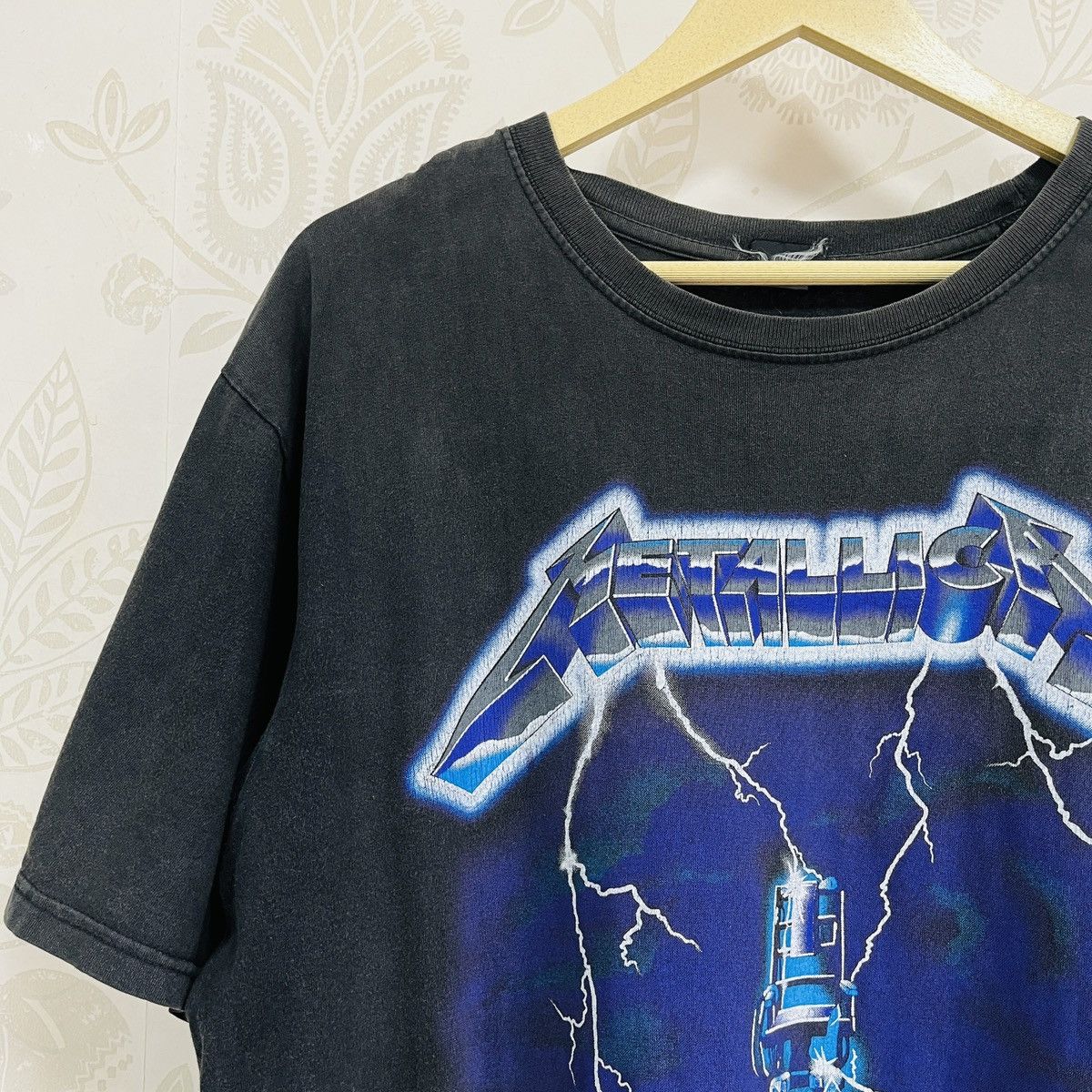 Metallica Vintage Metallica Ride The Lightning TShirt Size US L / EU 52-54 / 3 - 3 Thumbnail